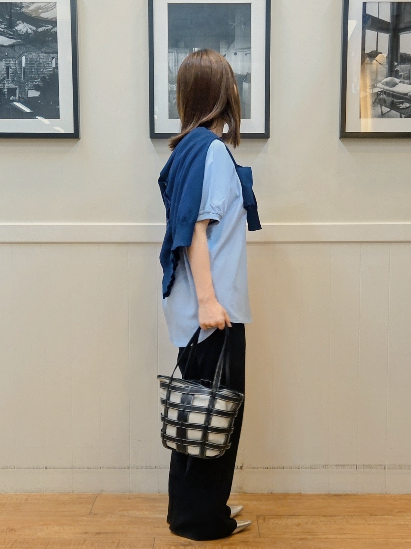 nao.さんの「SHOO･LA･RUE｜【洗濯後しわになりにくい】インせず着られる さらっとタッチのドルマンブラウス」を使ったコーディネート