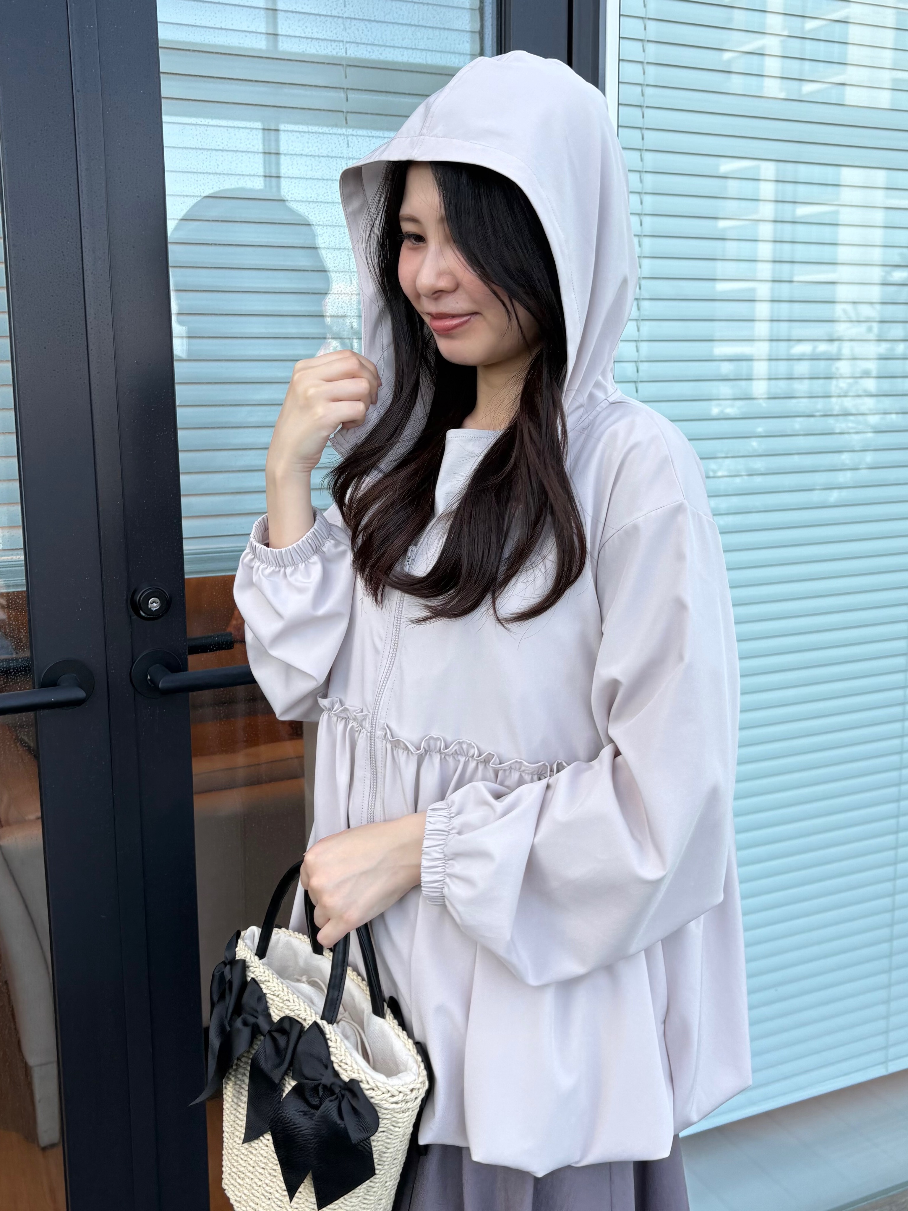 AOIさんの「Couture brooch｜【UVカット・吸水速乾・撥水加工】フリル ラッシュガード」を使ったコーディネート