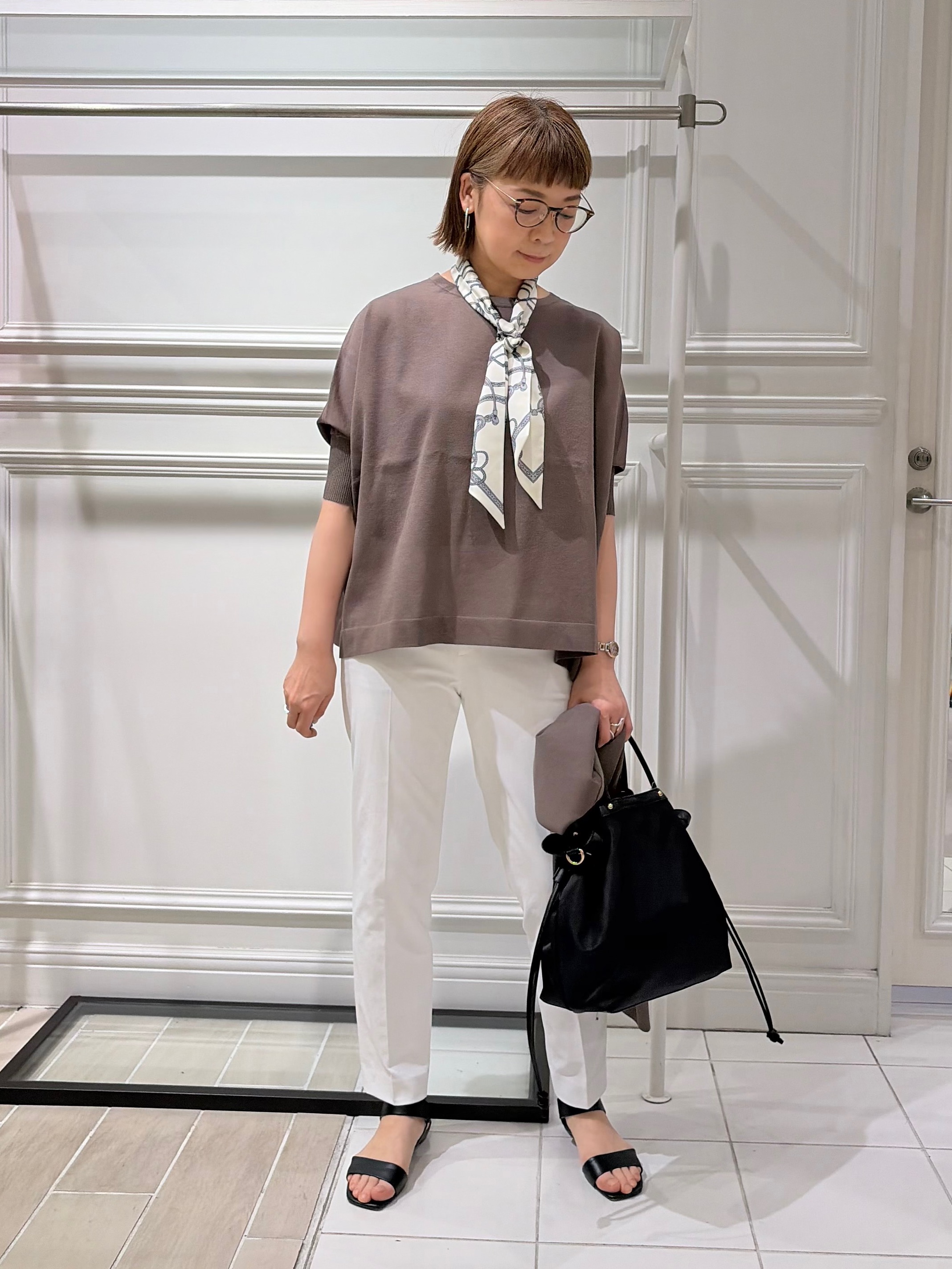 AKKOさんの「UNTITLED｜【アンサンブル可/洗える】シアーレーヨンニット」を使ったコーディネート
