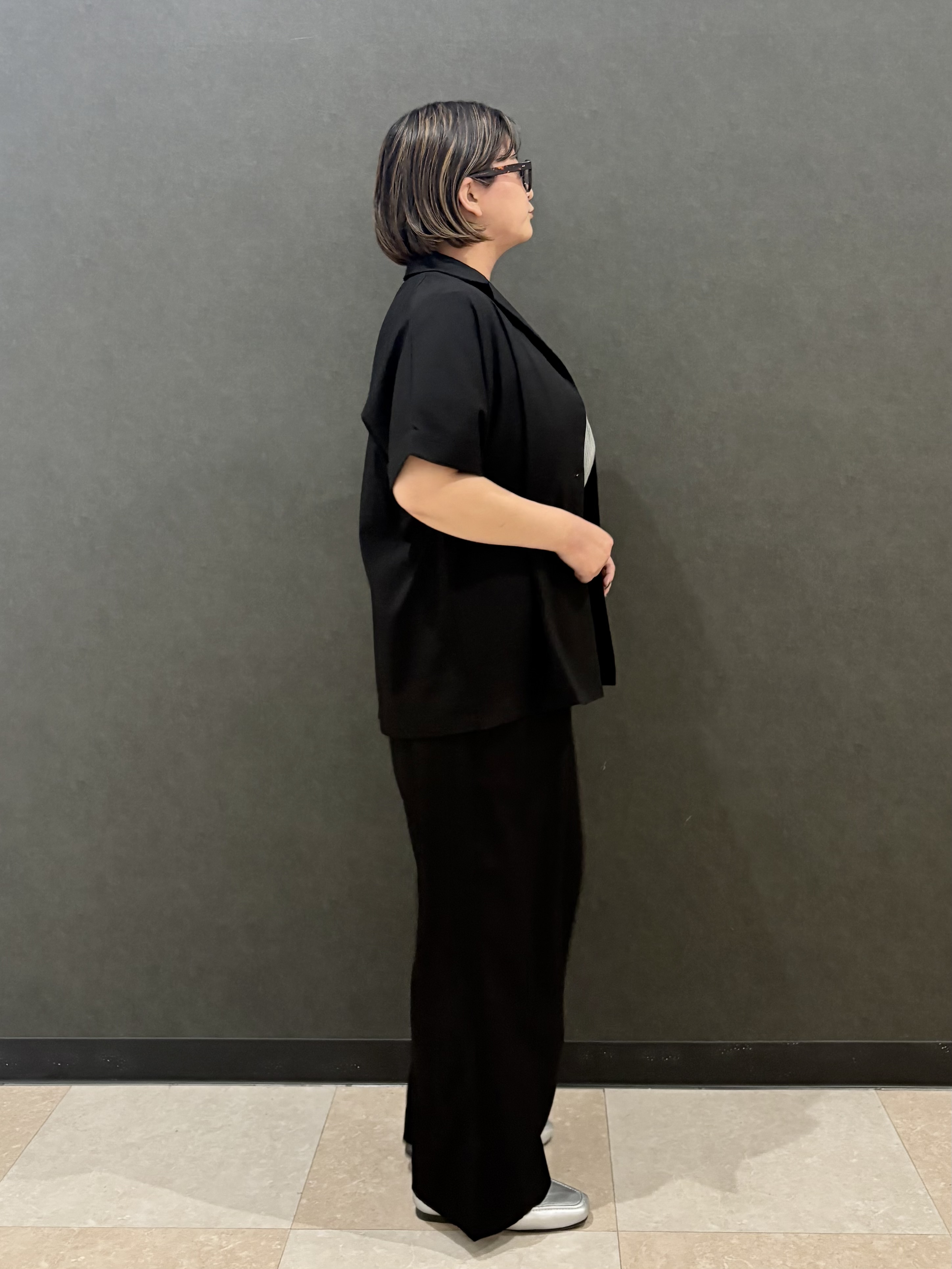 砂糖さんの「SHOO･LA･RUE｜【高レビュー/洗濯機可/セットアップ可】軽凛(かろりん) 半袖ジャケット」を使ったコーディネート