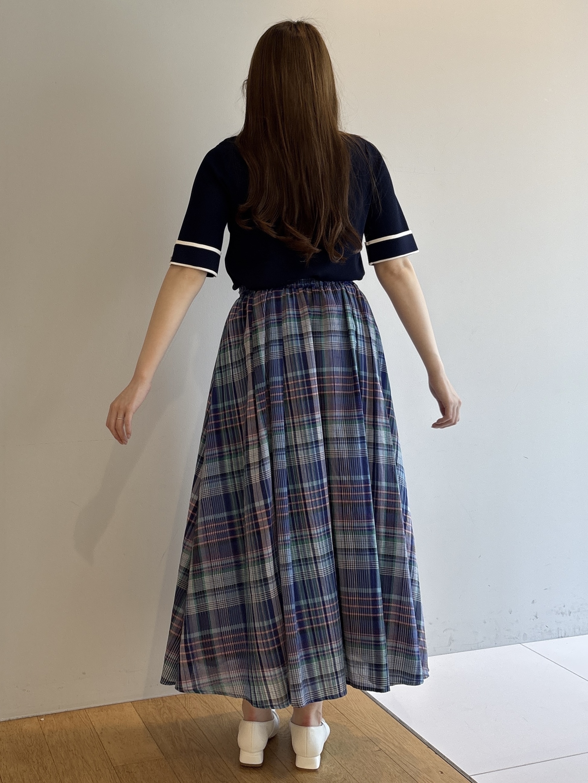 sayaさんの「grove｜新色追加！【シリーズ累計36万枚/名品ニット】やわらかドライタッチ 袖メッシュ編みニット」を使ったコーディネート