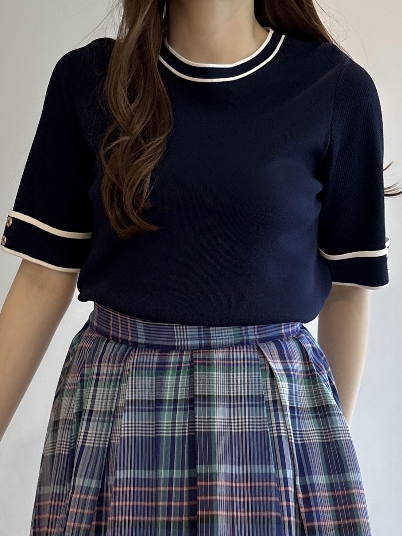 sayaさんの「grove｜新色追加！【シリーズ累計36万枚/名品ニット】やわらかドライタッチ 袖メッシュ編みニット」を使ったコーディネート