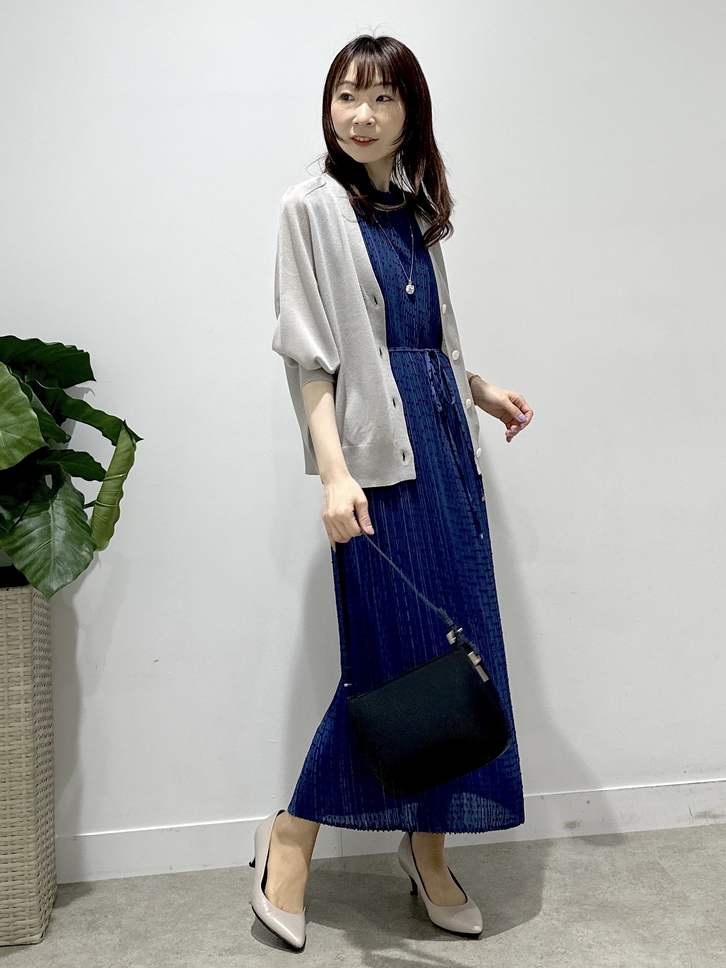 Miwaさんの「UNTITLED｜【アンサンブル可/シアー】リネンエステルカーディガン」を使ったコーディネート