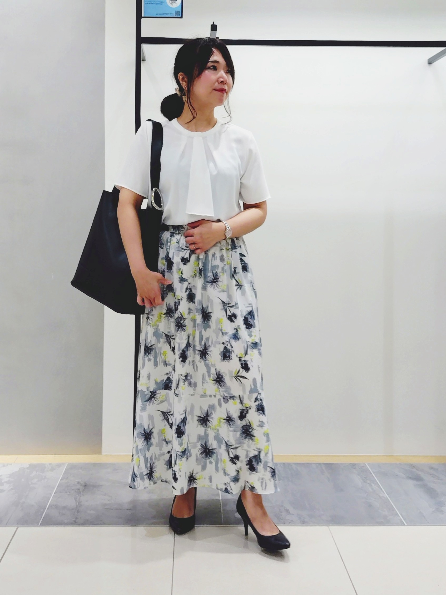 TOMOMIさんの「INDIVI｜【接触冷感／透湿／着る日傘】ノーカラージャケット」を使ったコーディネート