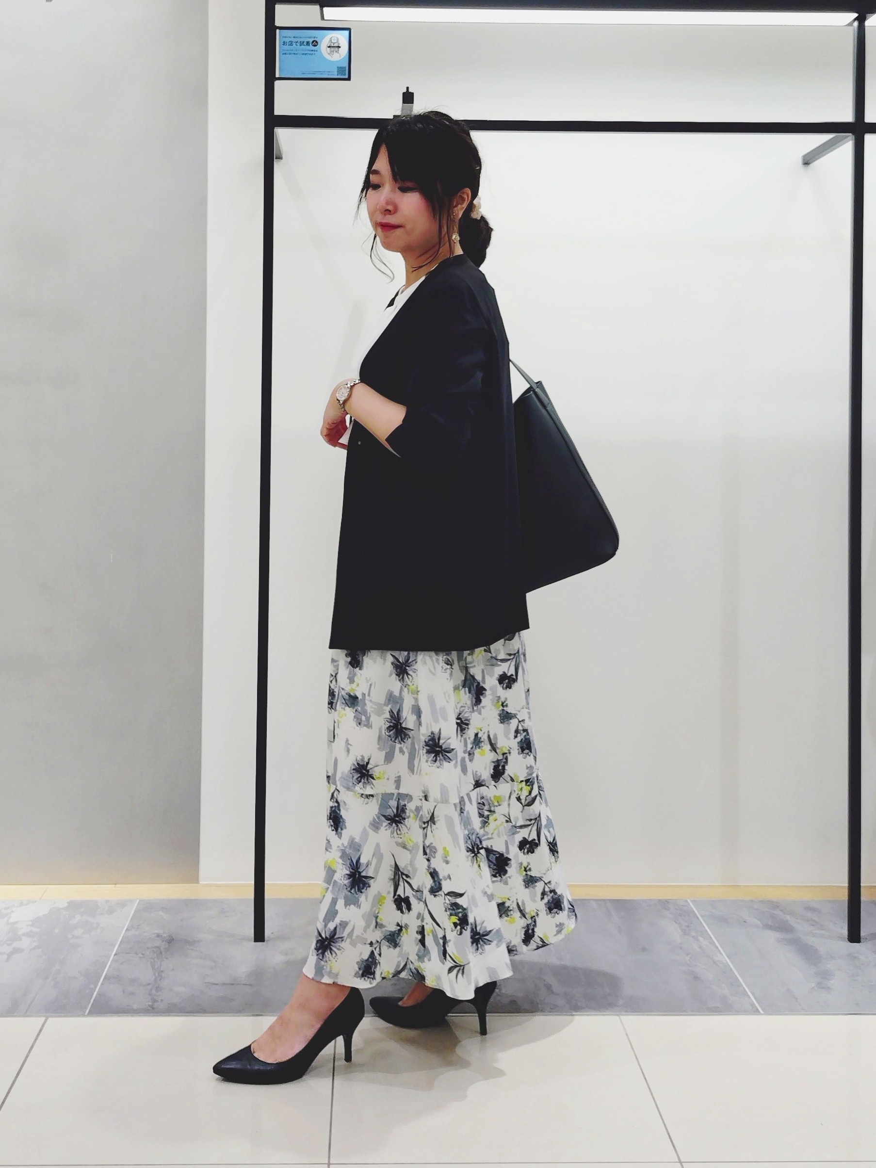 TOMOMIさんの「INDIVI｜【接触冷感／透湿／着る日傘】ノーカラージャケット」を使ったコーディネート