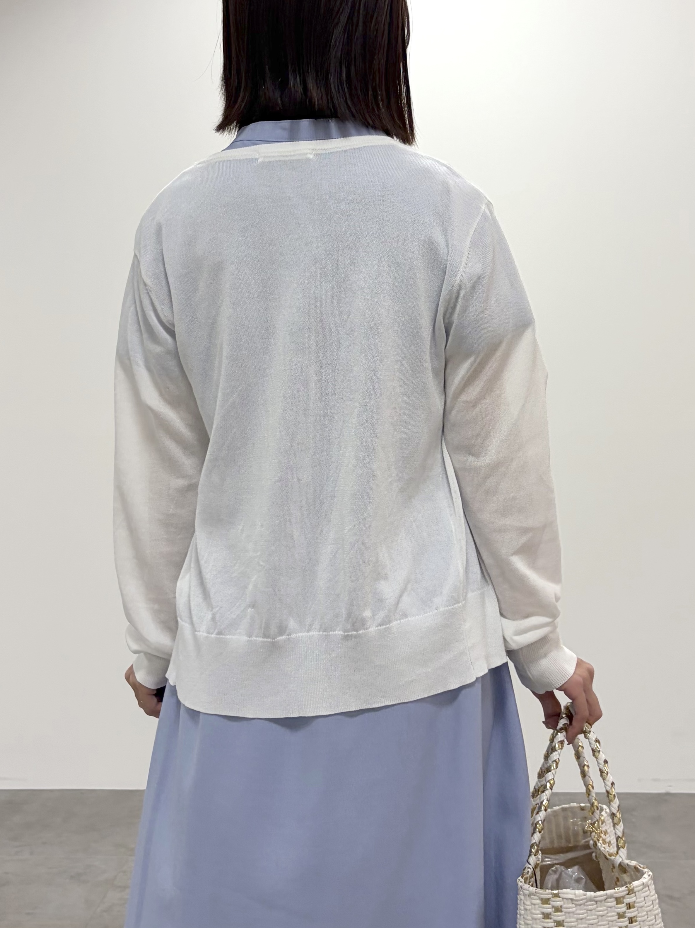 kozuさんの「index｜【接触冷感】ビジューボタンカーディガン《抗ピリング／洗濯機OK》」を使ったコーディネート