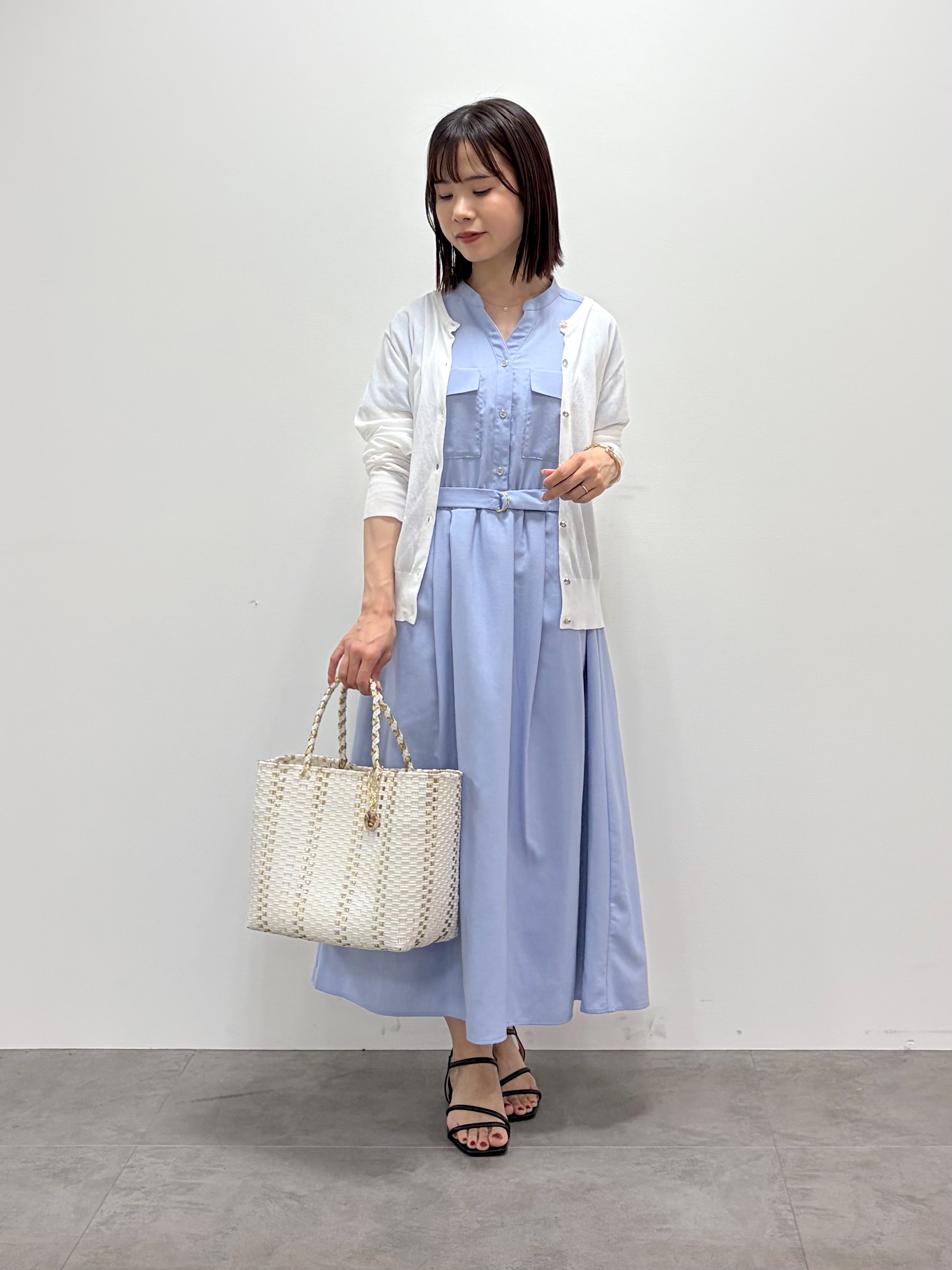 kozuさんの「index｜【接触冷感】ビジューボタンカーディガン《抗ピリング／洗濯機OK》」を使ったコーディネート