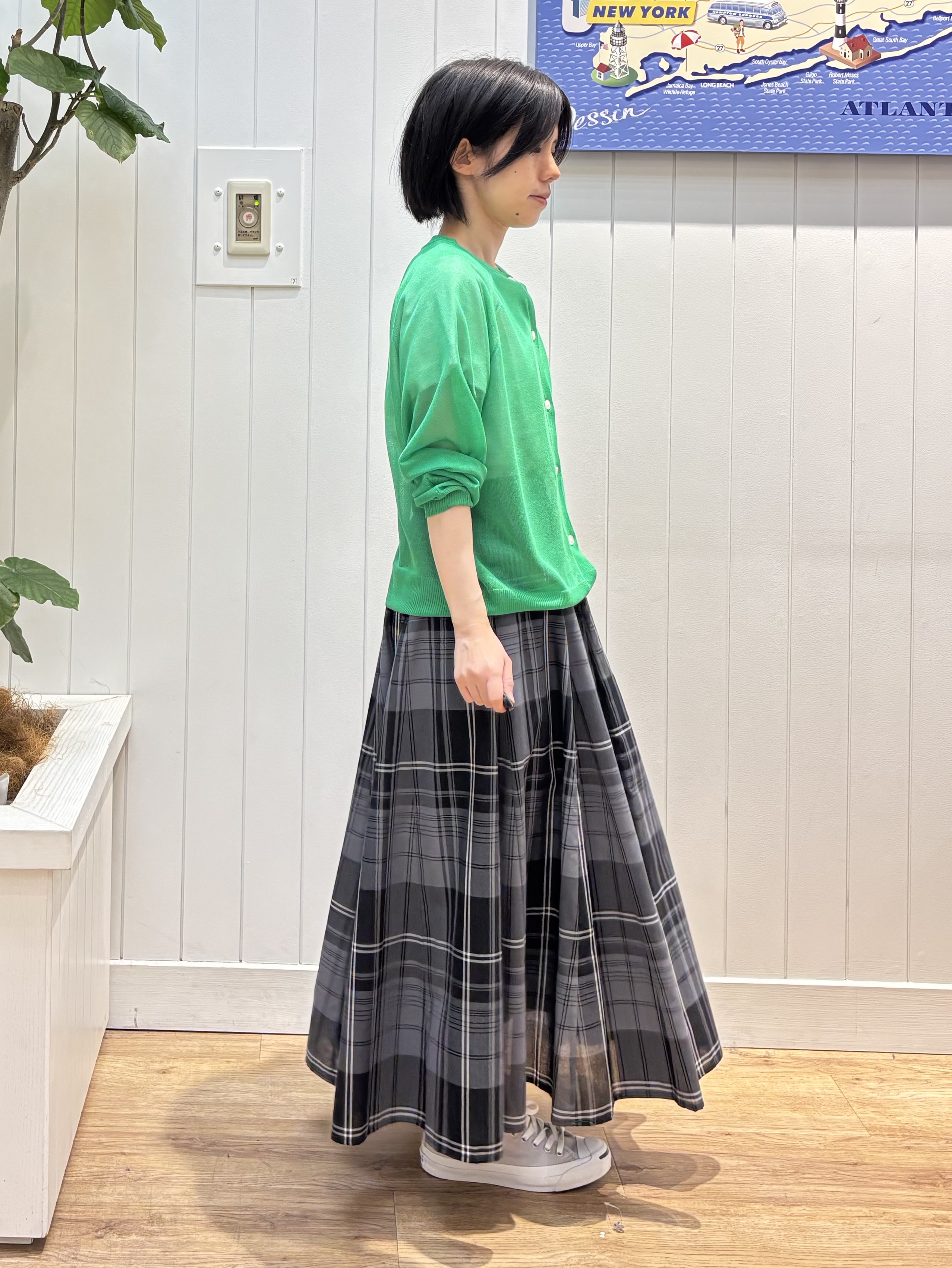OKADAさんの「Dessin｜お守りカーディガン -ウォッシャブル-」を使ったコーディネート