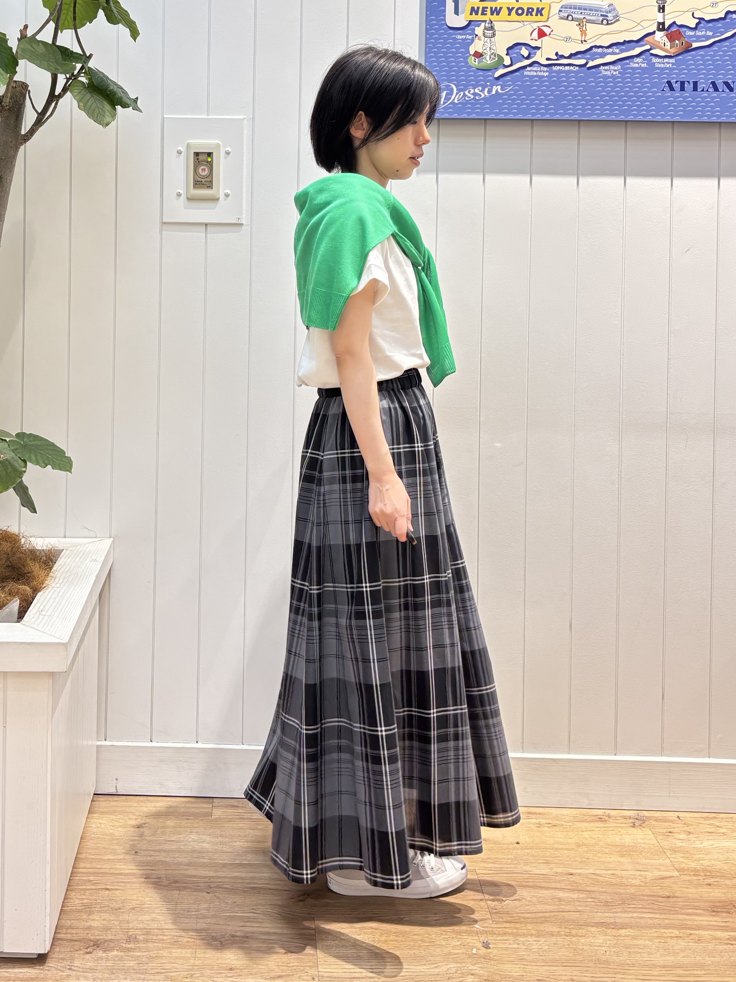 OKADAさんの「Dessin｜お守りカーディガン -ウォッシャブル-」を使ったコーディネート