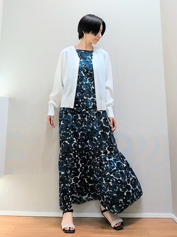 ミズタさんの「UNTITLED｜【アンサンブル可/日除け・冷房対策】シアーレーヨンZIPカーディガン」を使ったコーディネート