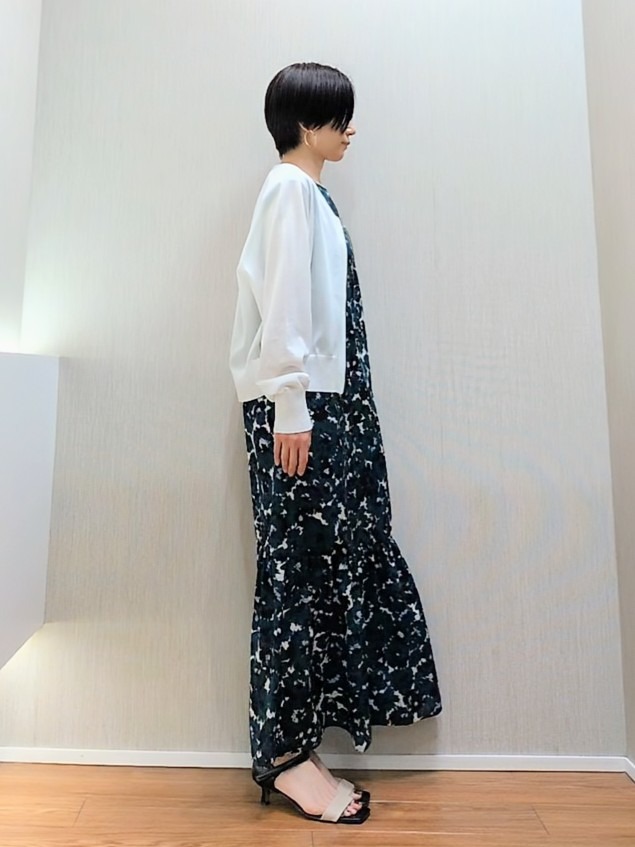 ミズタさんの「UNTITLED｜【アンサンブル可/日除け・冷房対策】シアーレーヨンZIPカーディガン」を使ったコーディネート