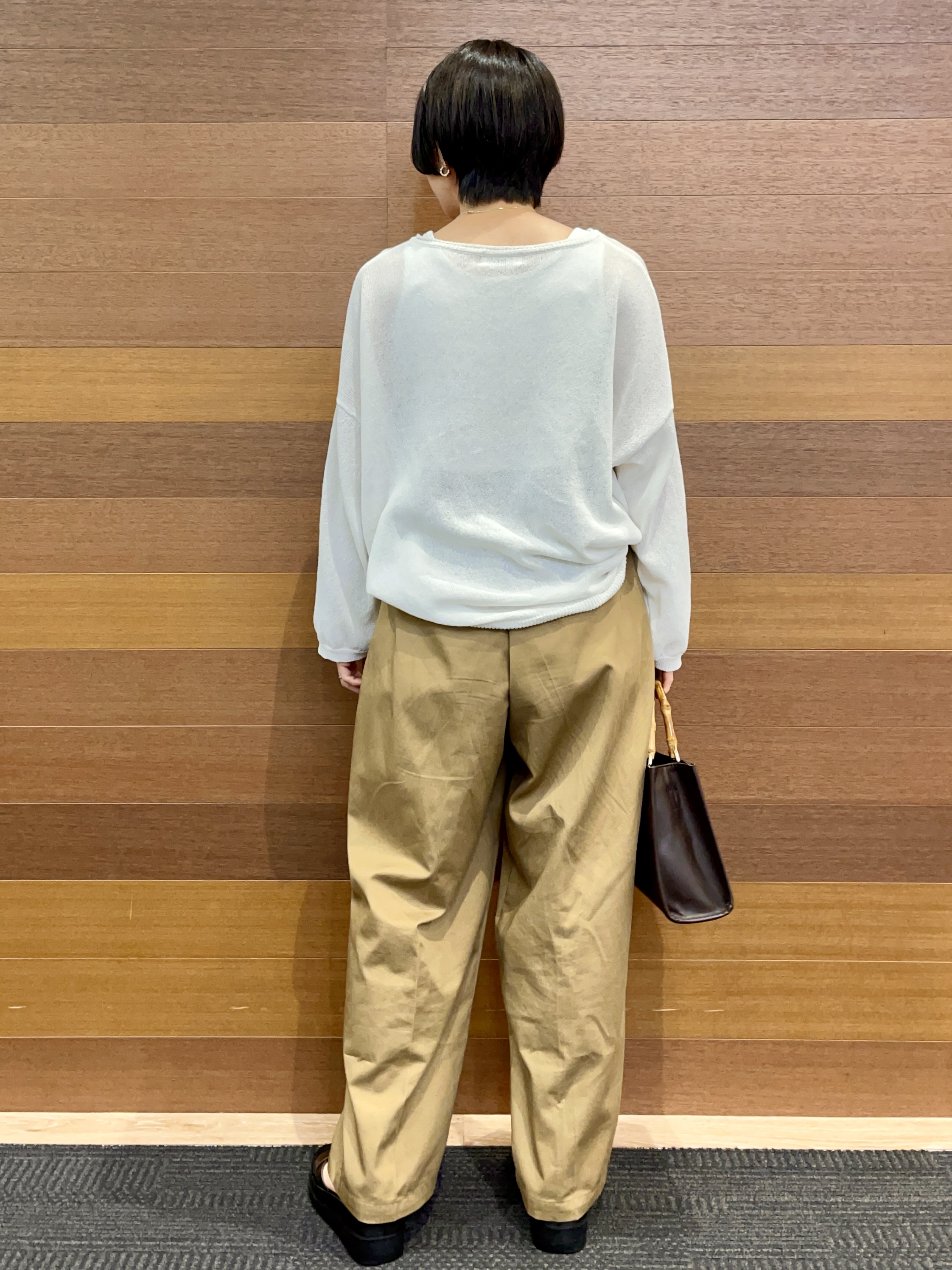 umiさんの「OPAQUE.CLIP｜麻混リラクシーニット【洗濯機OK】」を使ったコーディネート
