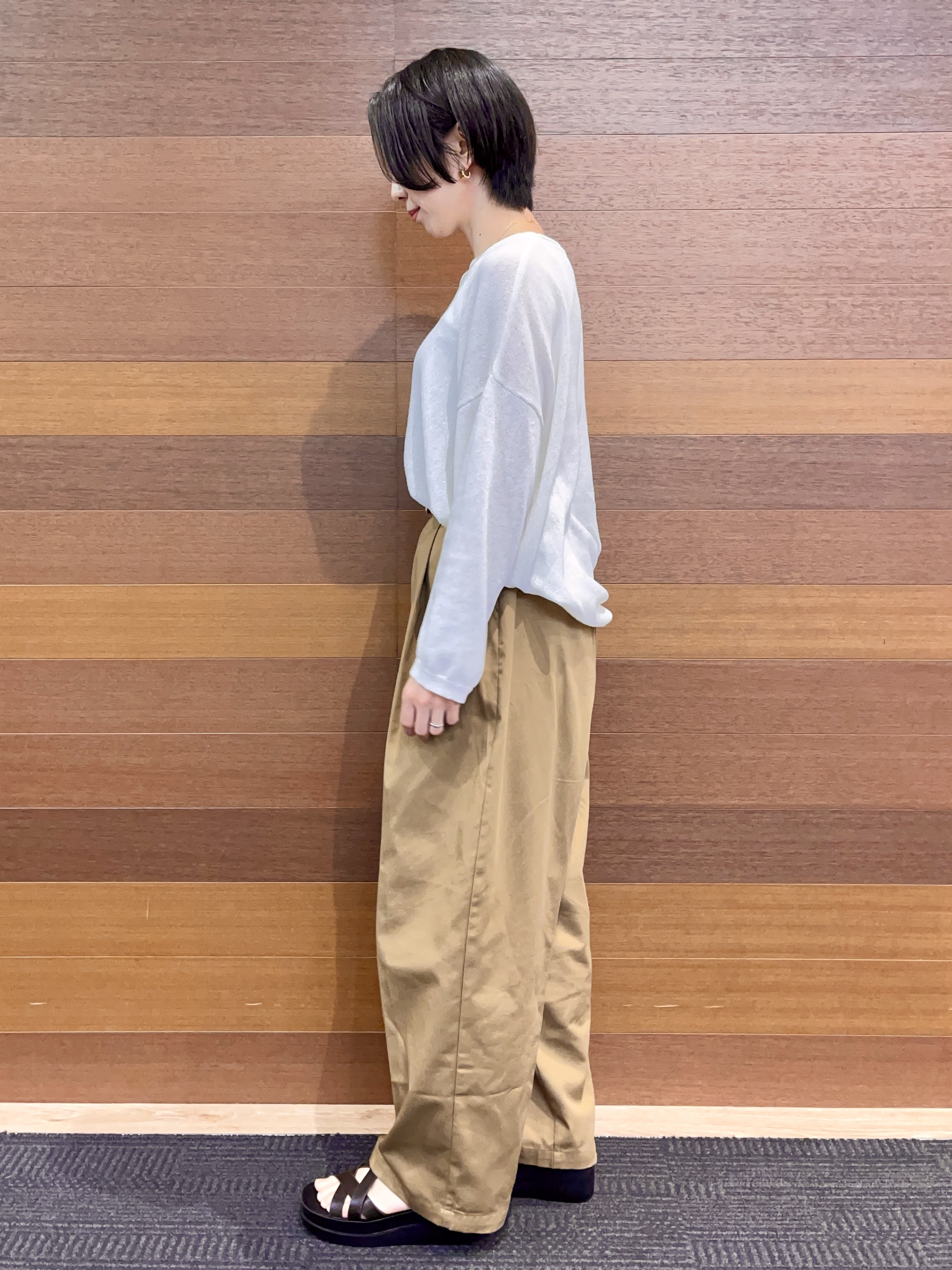 umiさんの「OPAQUE.CLIP｜麻混リラクシーニット【洗濯機OK】」を使ったコーディネート