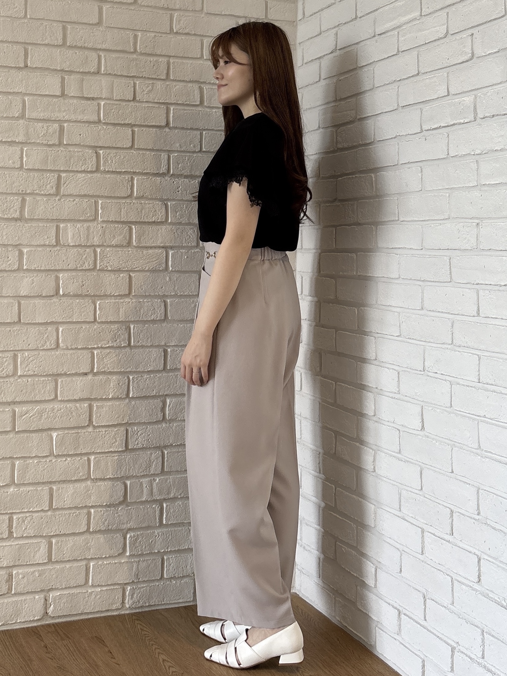 sayaさんの「grove｜【二の腕カバー、UV】涼しく華やかに、レースレイヤードスリーブTシャツ」を使ったコーディネート