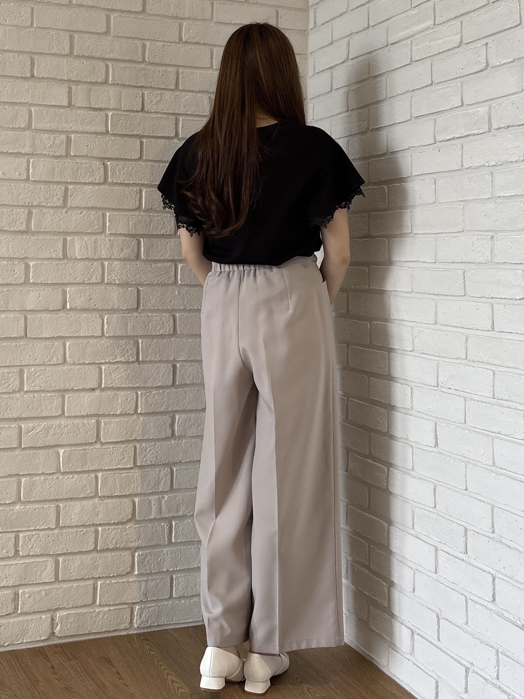 sayaさんの「grove｜【二の腕カバー、UV】涼しく華やかに、レースレイヤードスリーブTシャツ」を使ったコーディネート