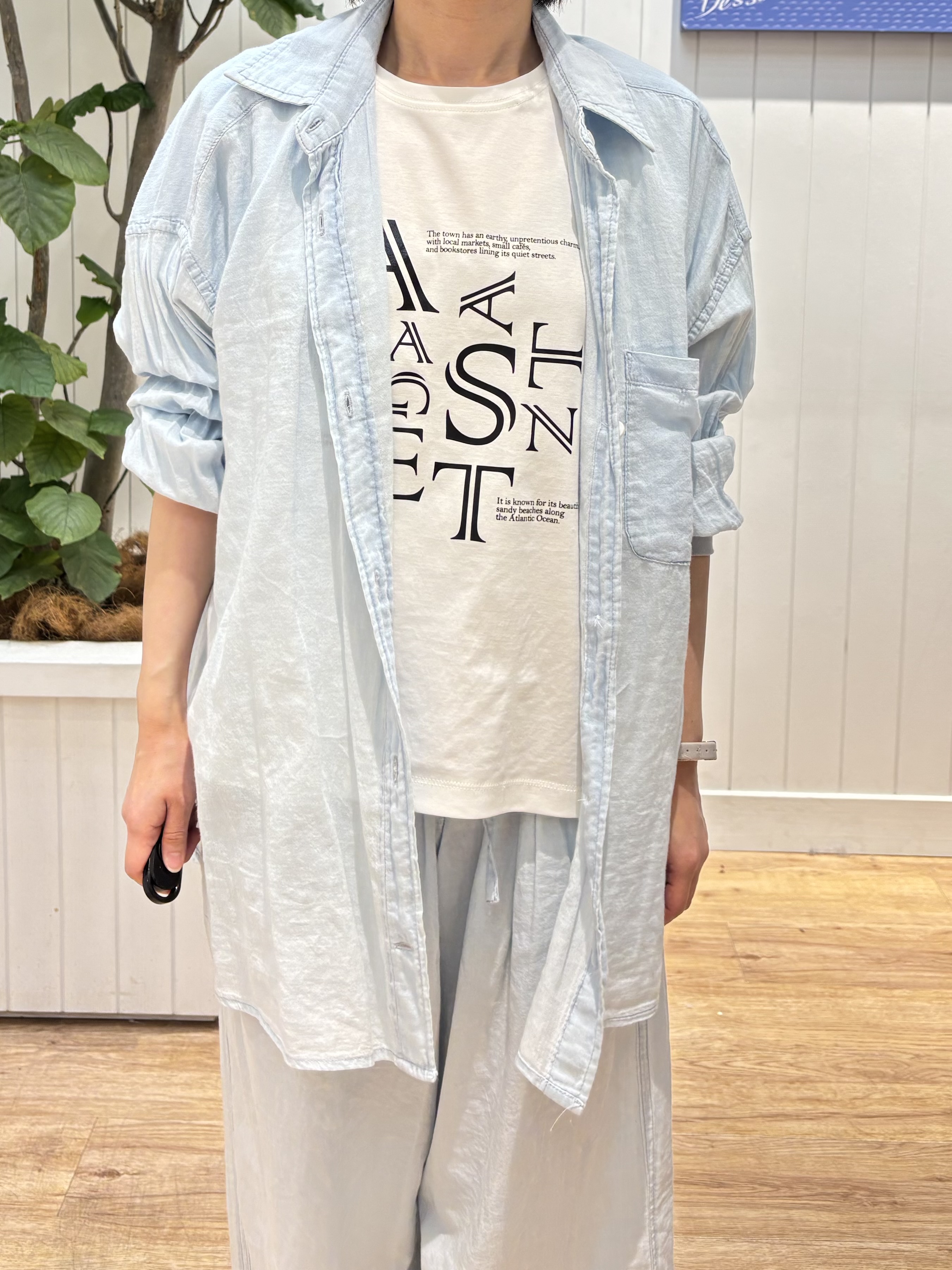 OKADAさんの「Dessin｜【セットアップ可/ウエストゴム】3.8オンスシアーデニムパンツ」を使ったコーディネート
