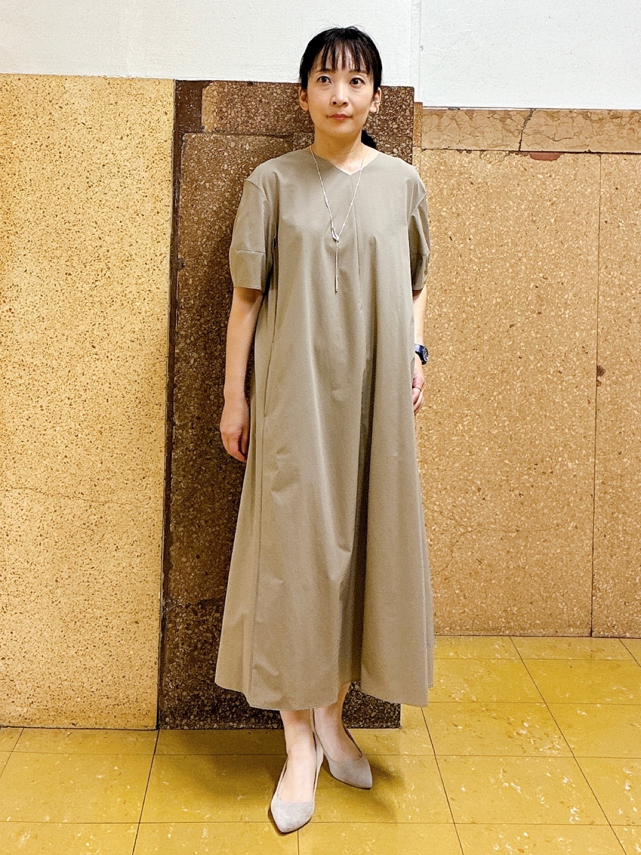 hattoriさんの「INDIVI｜【洗える／アンサンブル可能】シアーストライプカーディガン」を使ったコーディネート