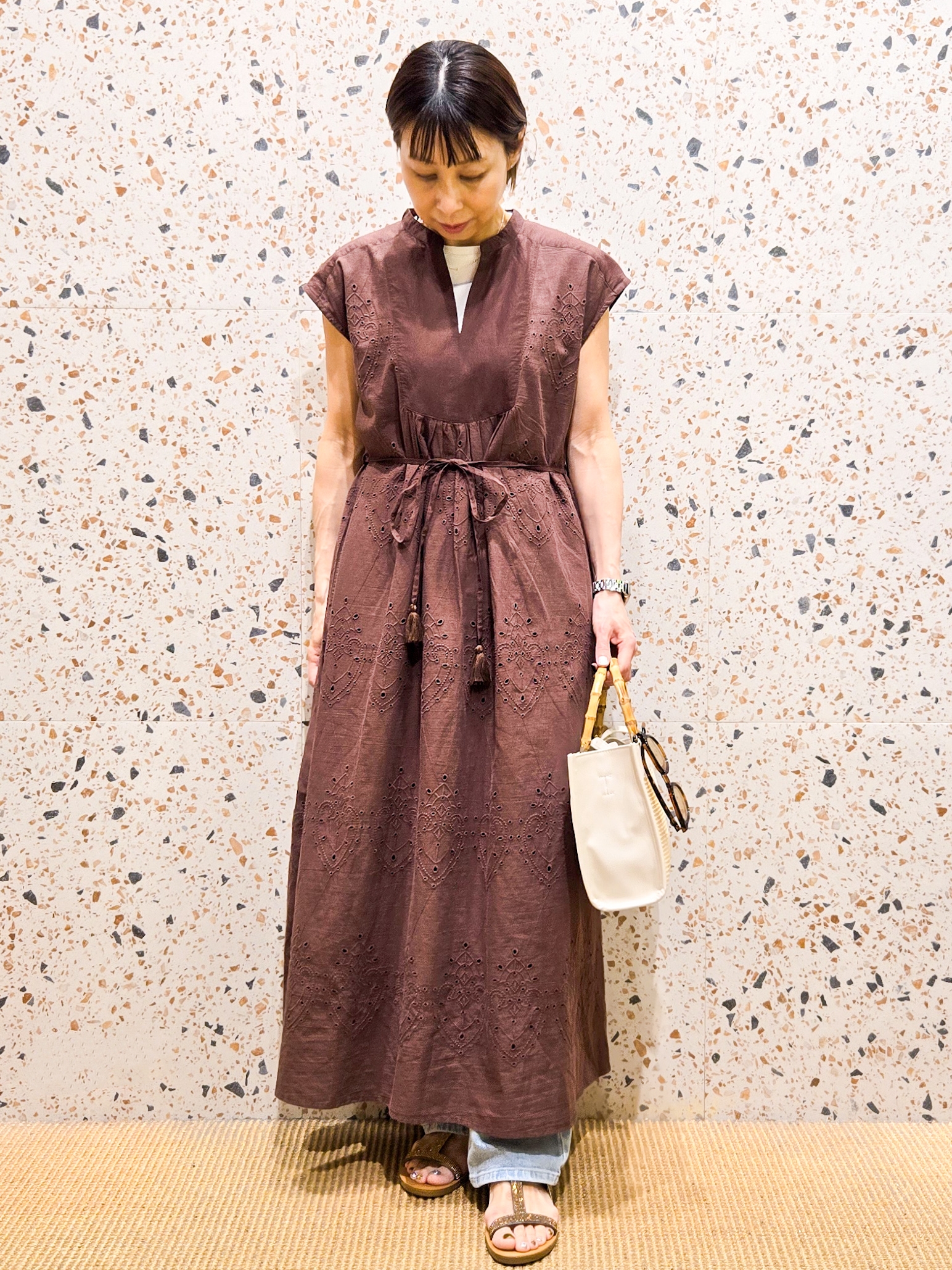 yoshimiさんの「OPAQUE.CLIP｜アイレットレース刺繍ワンピース【洗える】」を使ったコーディネート
