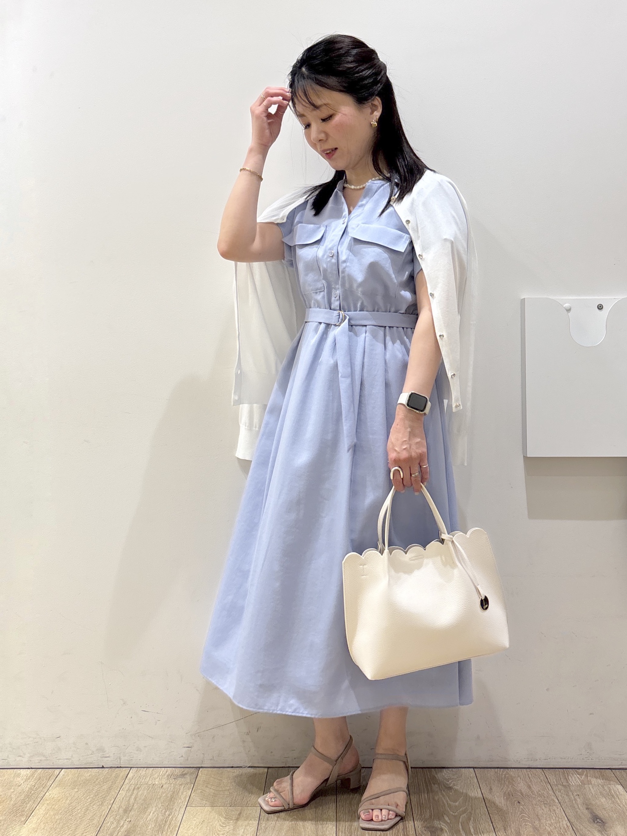 mameさんの「index｜【接触冷感】ビジューボタンカーディガン《抗ピリング／洗濯機OK》」を使ったコーディネート