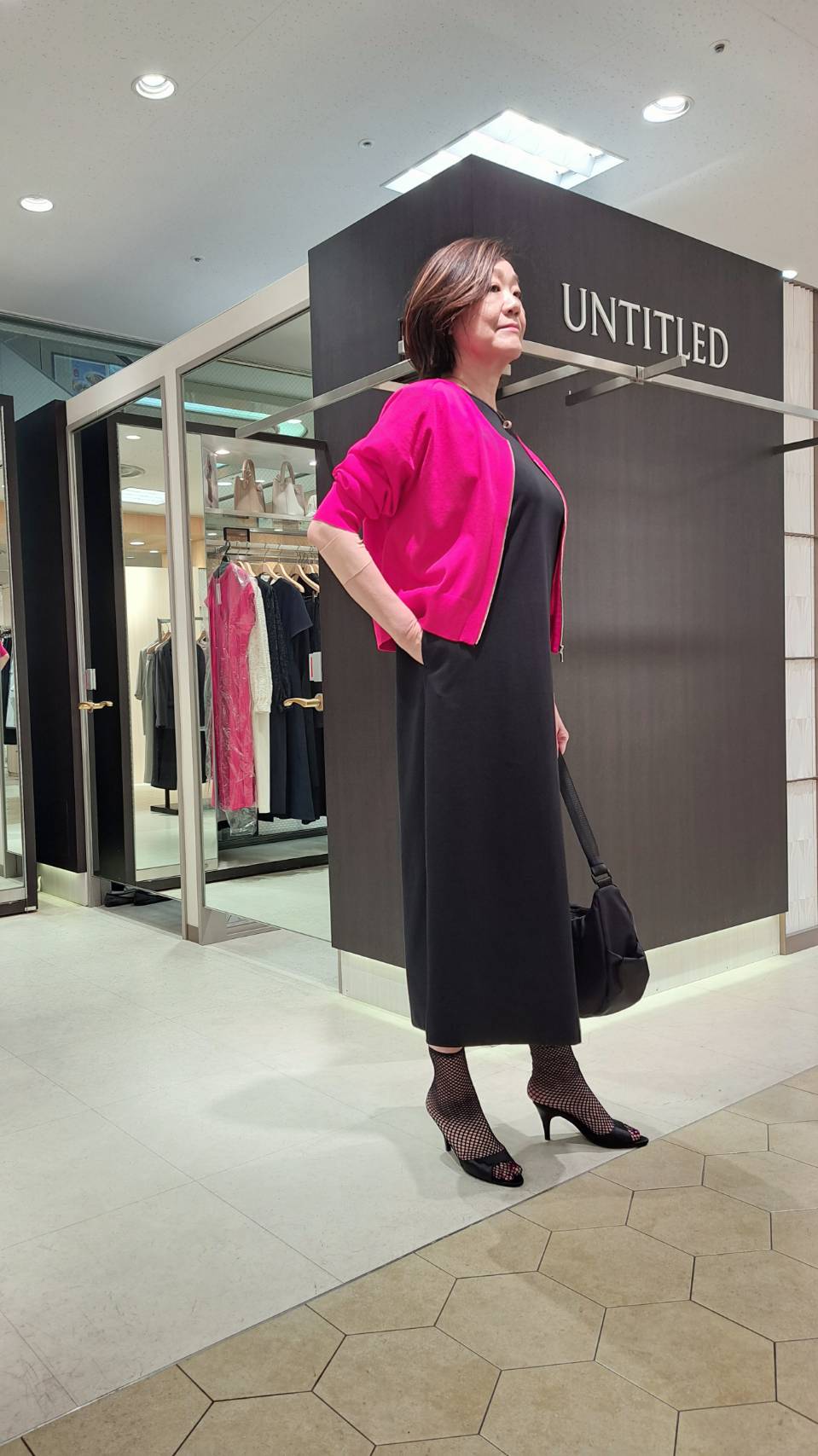 姉さんさんの「UNTITLED｜【接触冷感/UVカット/遮熱/抗菌防臭】ライトプレーティングワンピース」を使ったコーディネート