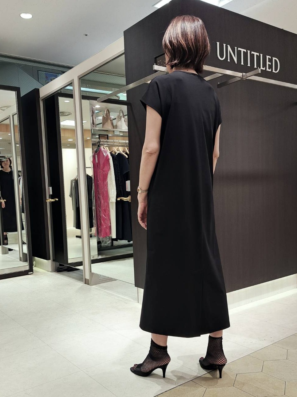 姉さんさんの「UNTITLED｜【接触冷感/UVカット/遮熱/抗菌防臭】ライトプレーティングワンピース」を使ったコーディネート