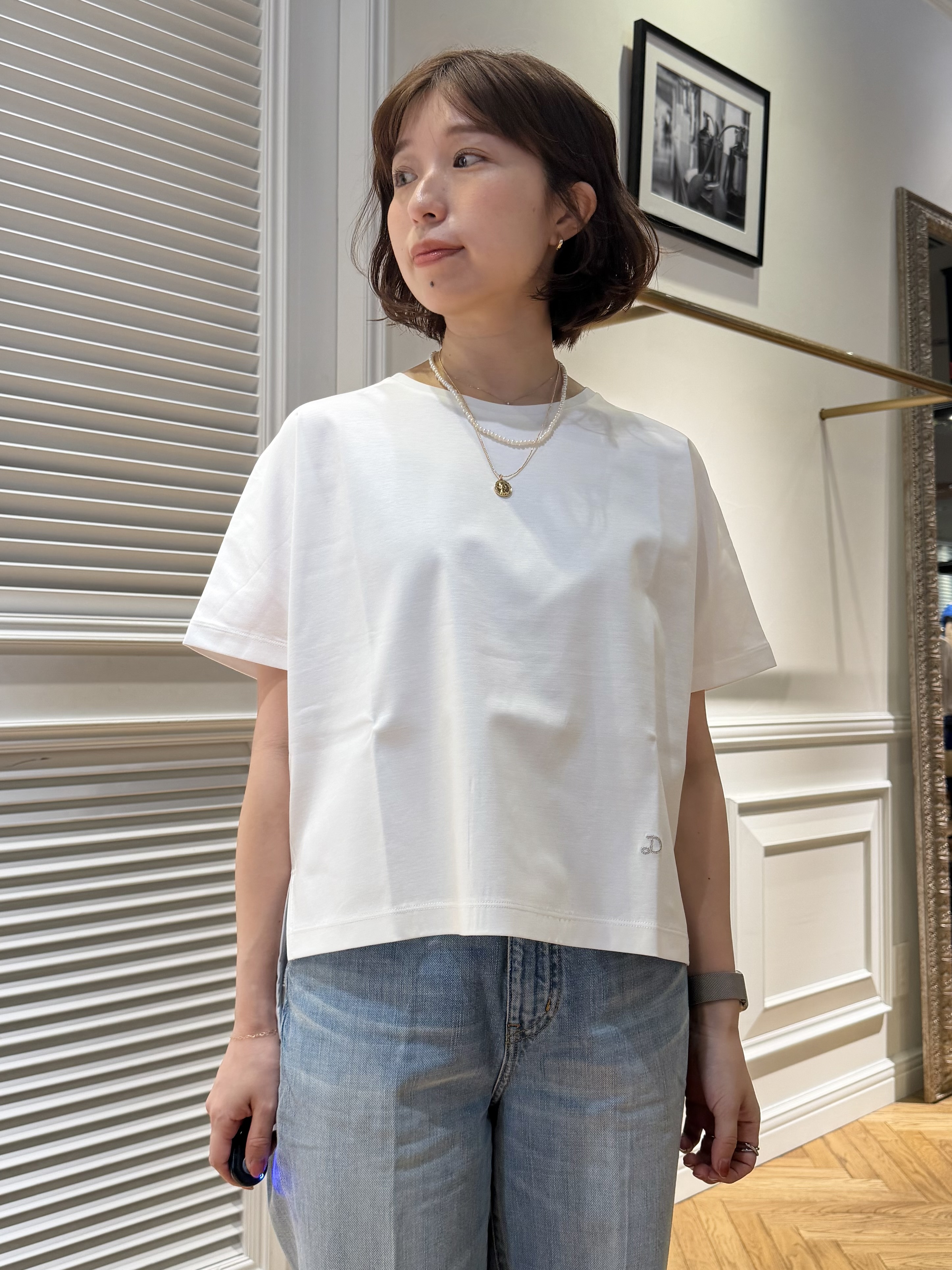 つじ まこさんの「DRESSTERIOR｜【接触冷感／抗菌防臭／消臭】アイスクリアコットンドルマンTシャツ」を使ったコーディネート