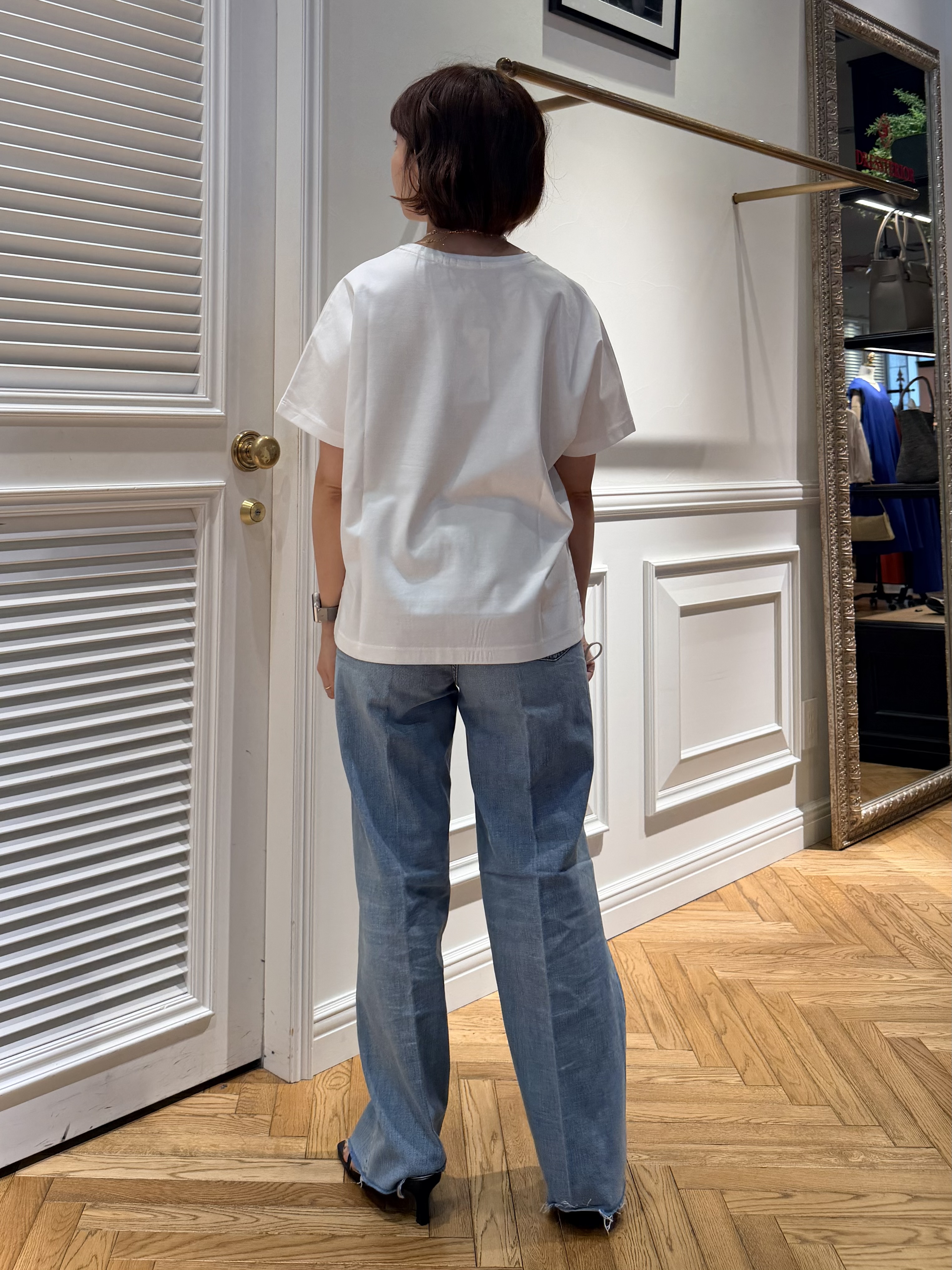 つじ まこさんの「DRESSTERIOR｜【接触冷感／抗菌防臭／消臭】アイスクリアコットンドルマンTシャツ」を使ったコーディネート