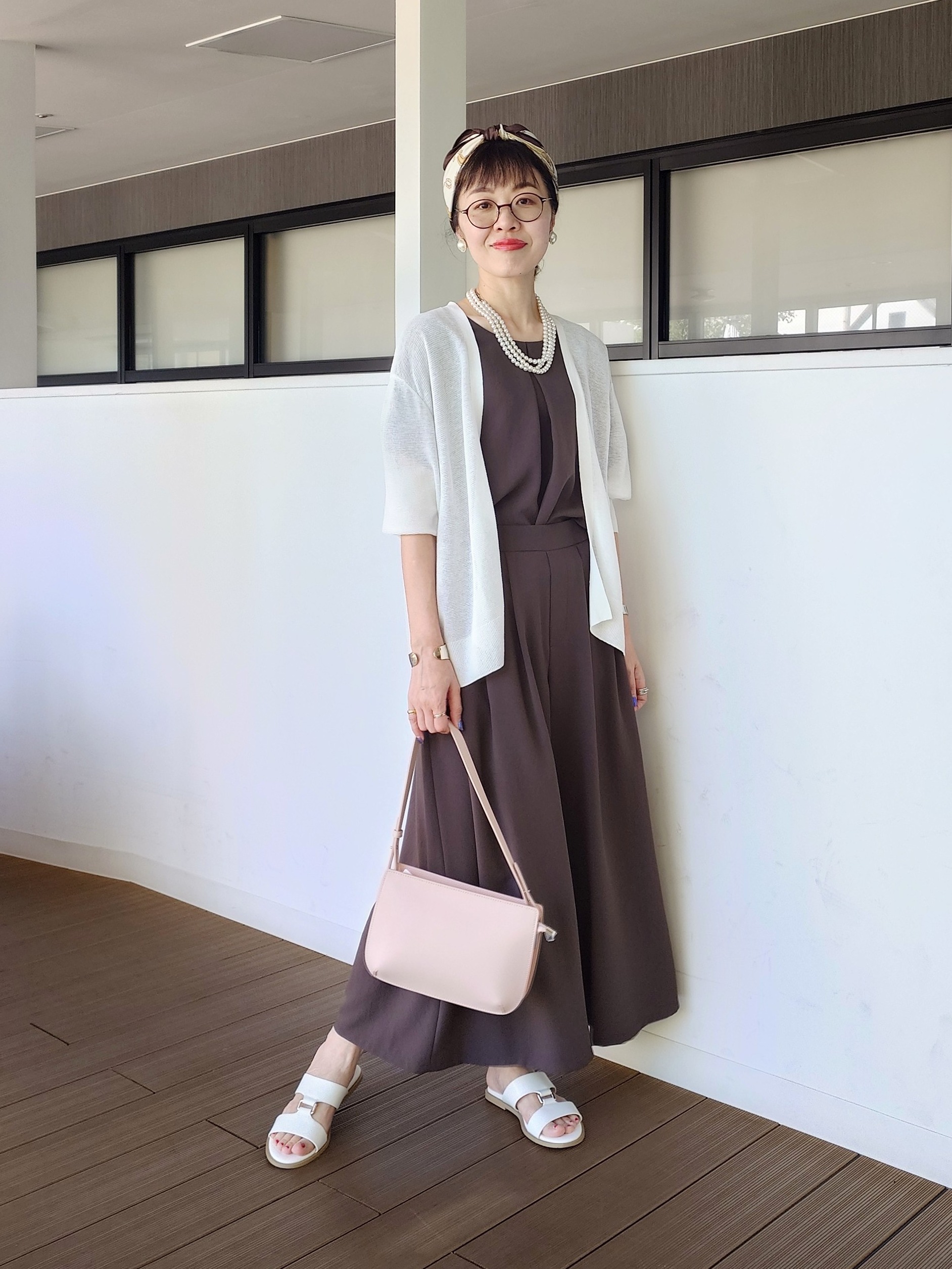 MUTSUKOさんの「UNTITLED｜【日除け・冷房対策に】コットンリネンカーディガン」を使ったコーディネート