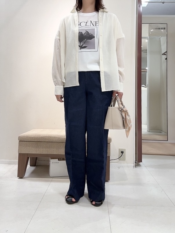 YUIさんの「UNTITLED｜◆【2WAY/マシンウォッシャブル】カシュクールデザインシャツ」を使ったコーディネート