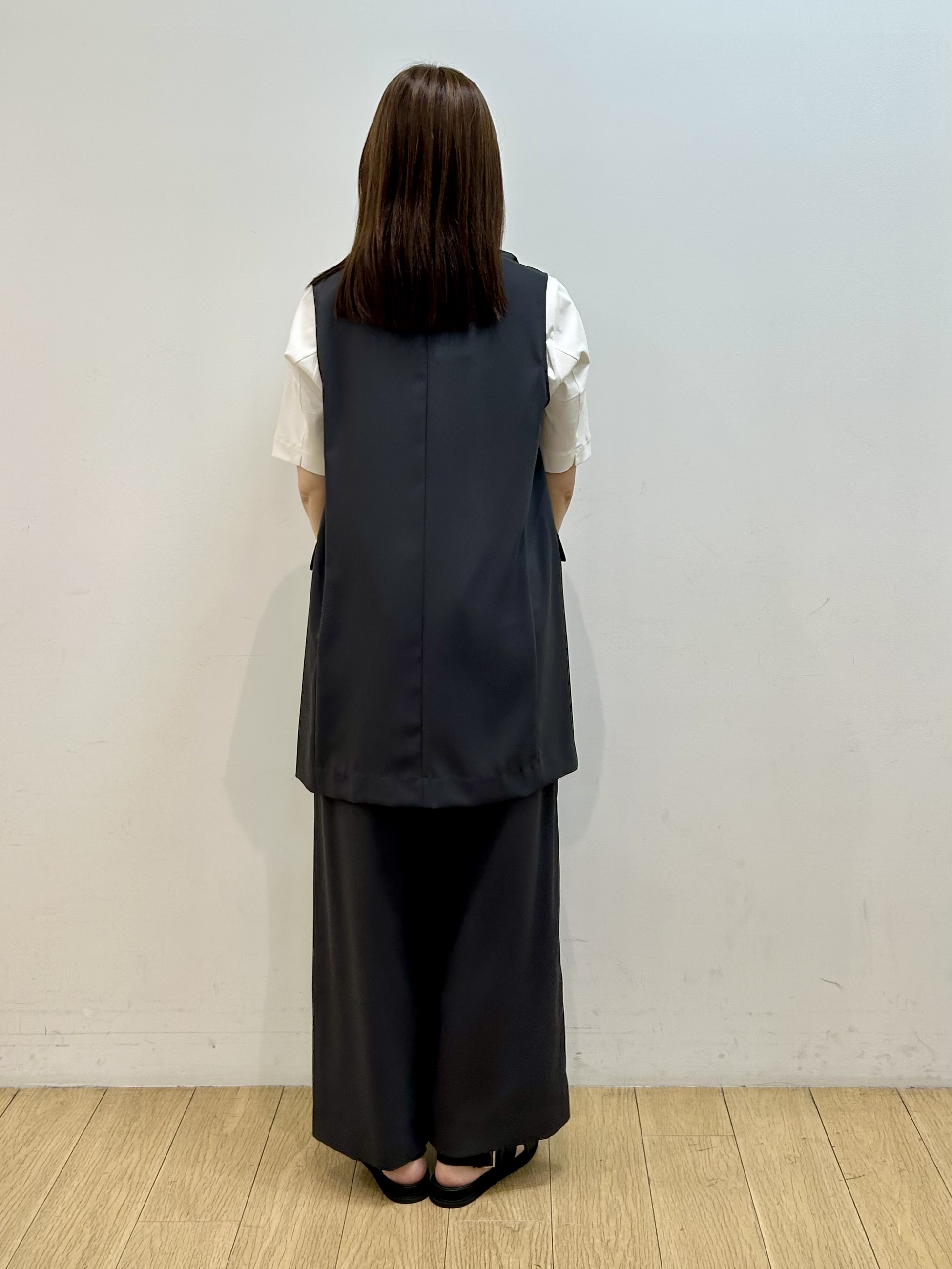 kozueさんの「INDIVI｜【接触冷感／透湿／着る日傘】颯爽ジレジャケット」を使ったコーディネート