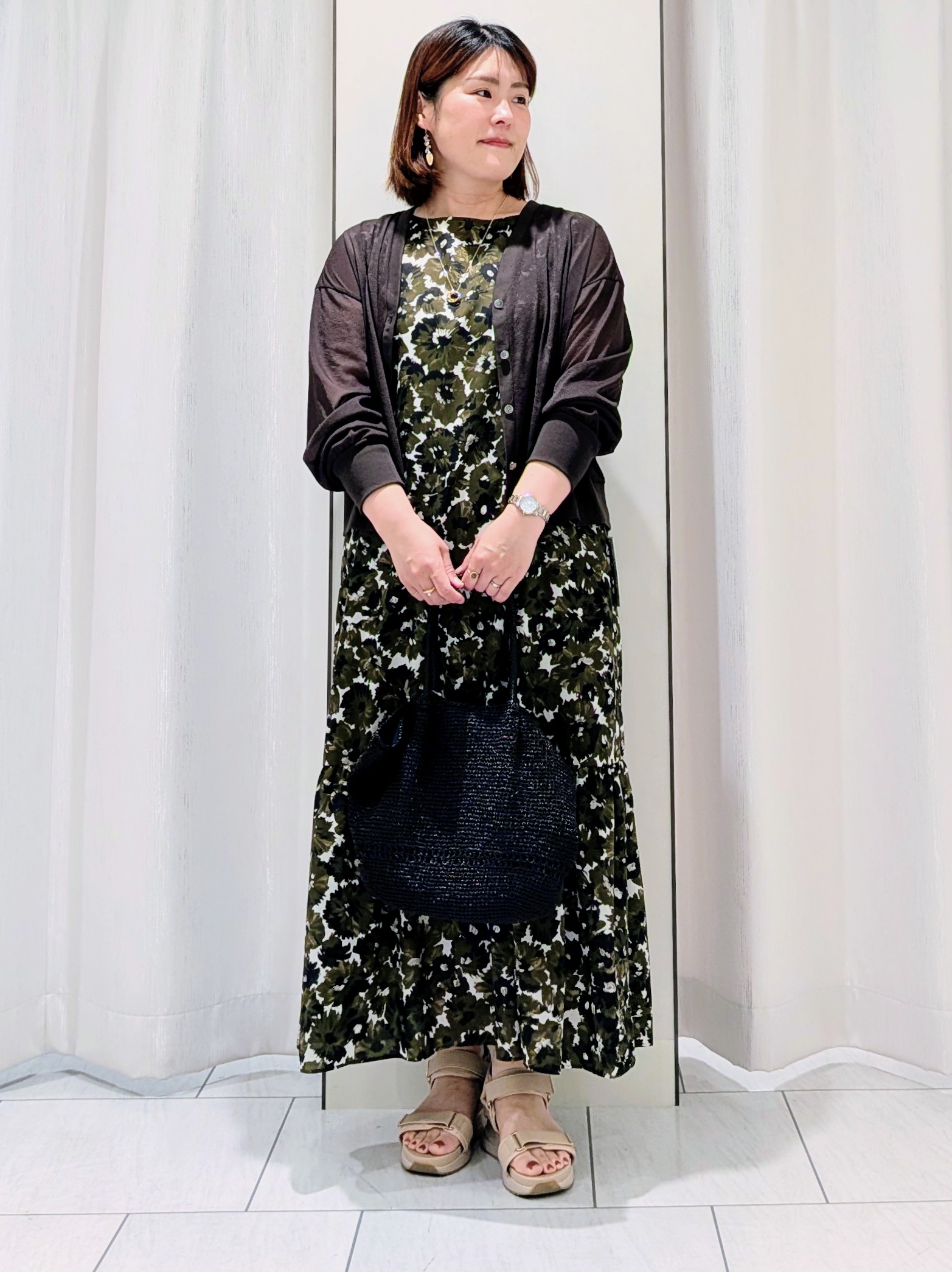 Onumaさんの「UNTITLED｜【7色展開/ゆったり/ショート丈】シアートリコットカーディガン」を使ったコーディネート