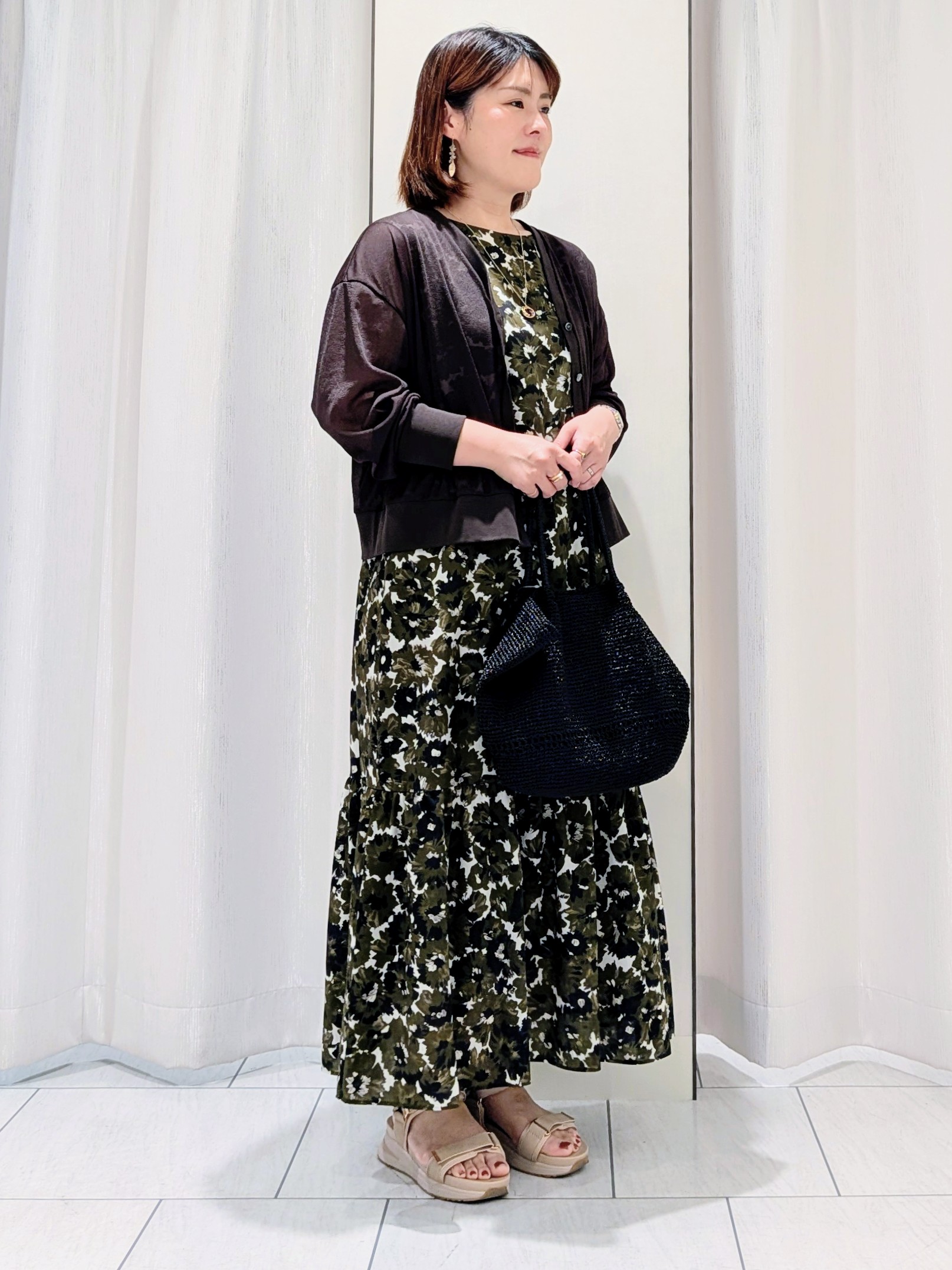 Onumaさんの「UNTITLED｜【7色展開/ゆったり/ショート丈】シアートリコットカーディガン」を使ったコーディネート