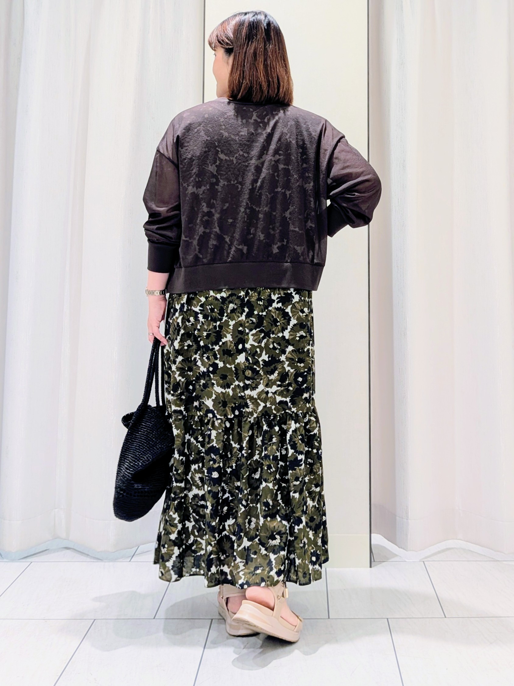 Onumaさんの「UNTITLED｜【7色展開/ゆったり/ショート丈】シアートリコットカーディガン」を使ったコーディネート