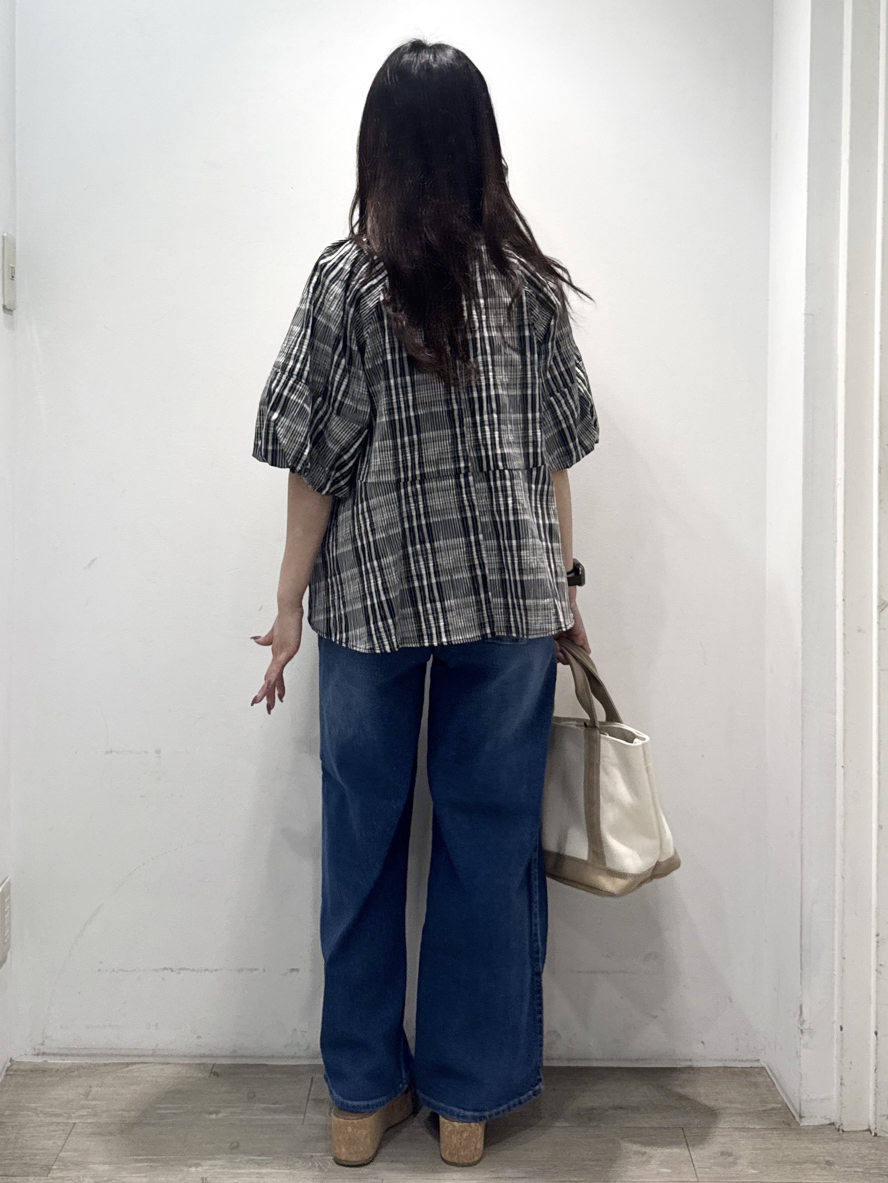 yuicciさんの「OPAQUE.CLIP｜チェック柄ペプラムブラウス【洗濯機OK】」を使ったコーディネート