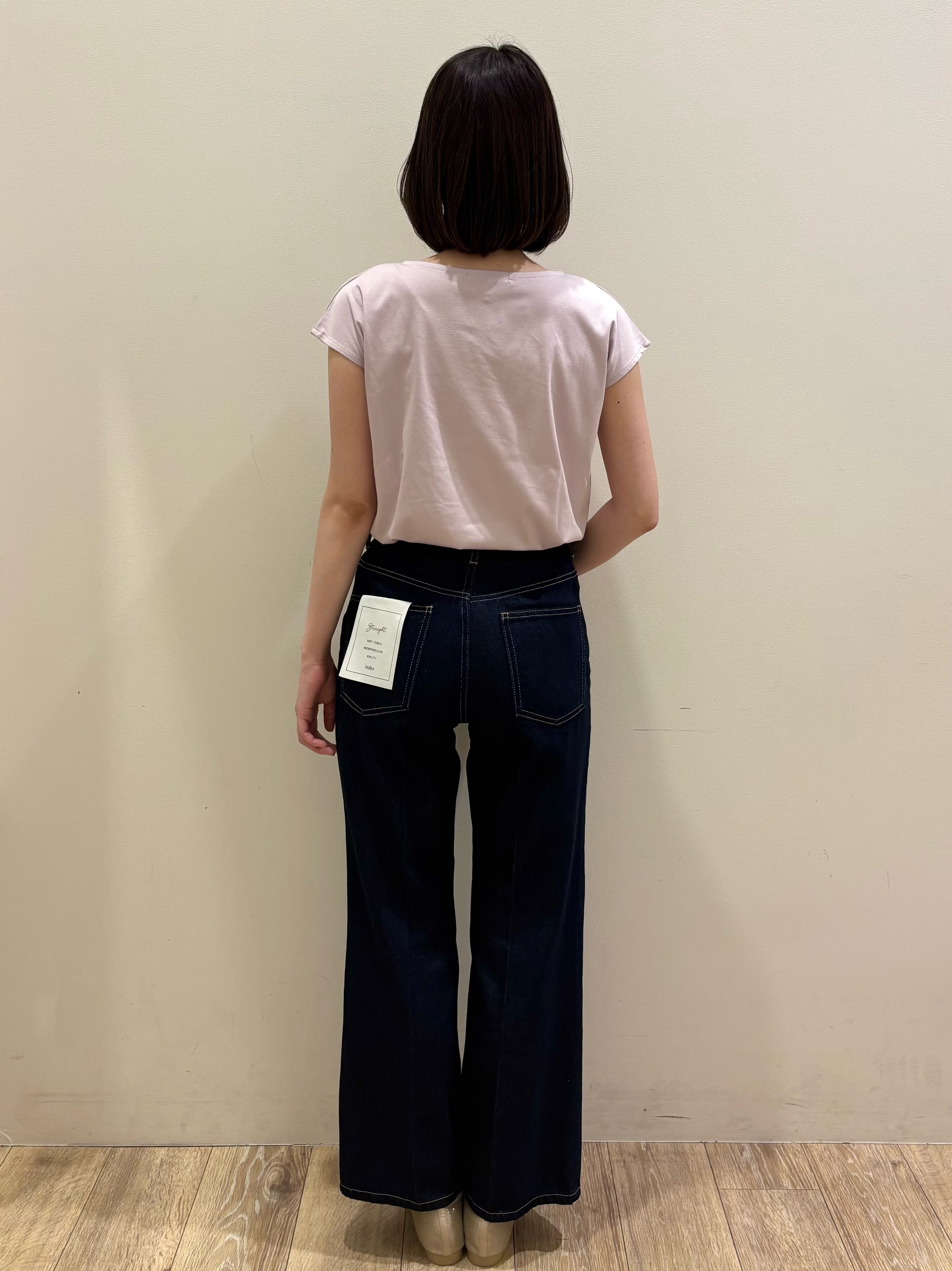 honamiさんの「index｜【接触冷感】ビジューキーネックフレンチトップス《UVケア／洗濯機OK／XS～3L／8col》」を使ったコーディネート
