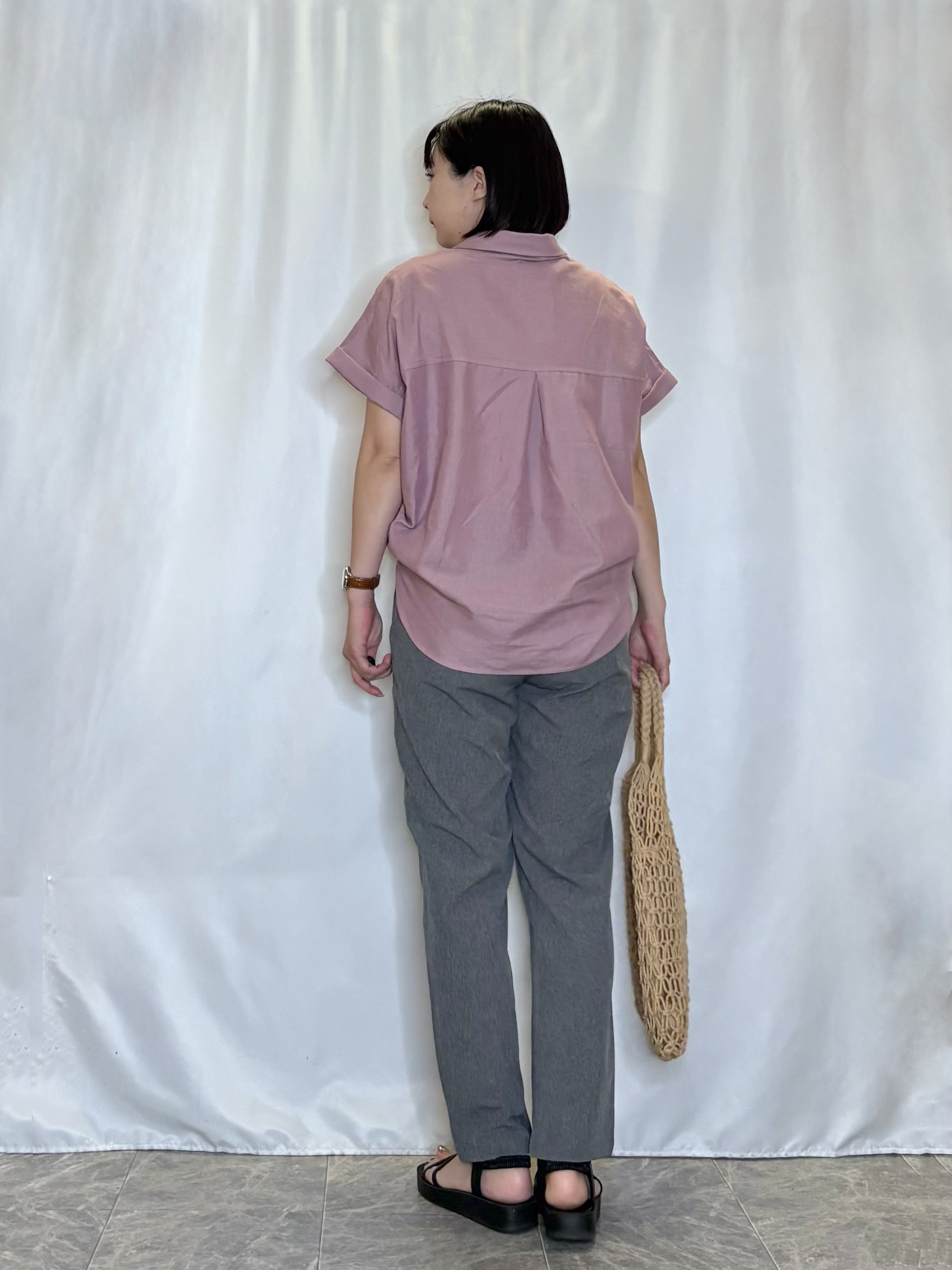 ネリさんの「SHOO･LA･RUE｜【UV/吸水速乾/抗菌防臭】インせず着られる フレンチリネンスキッパーシャツ」を使ったコーディネート