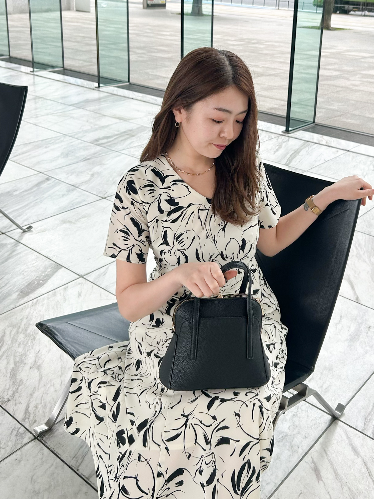 hayaseさんの「COUP DE CHANCE｜【手洗い可／日本製】フラワープリントワンピース」を使ったコーディネート