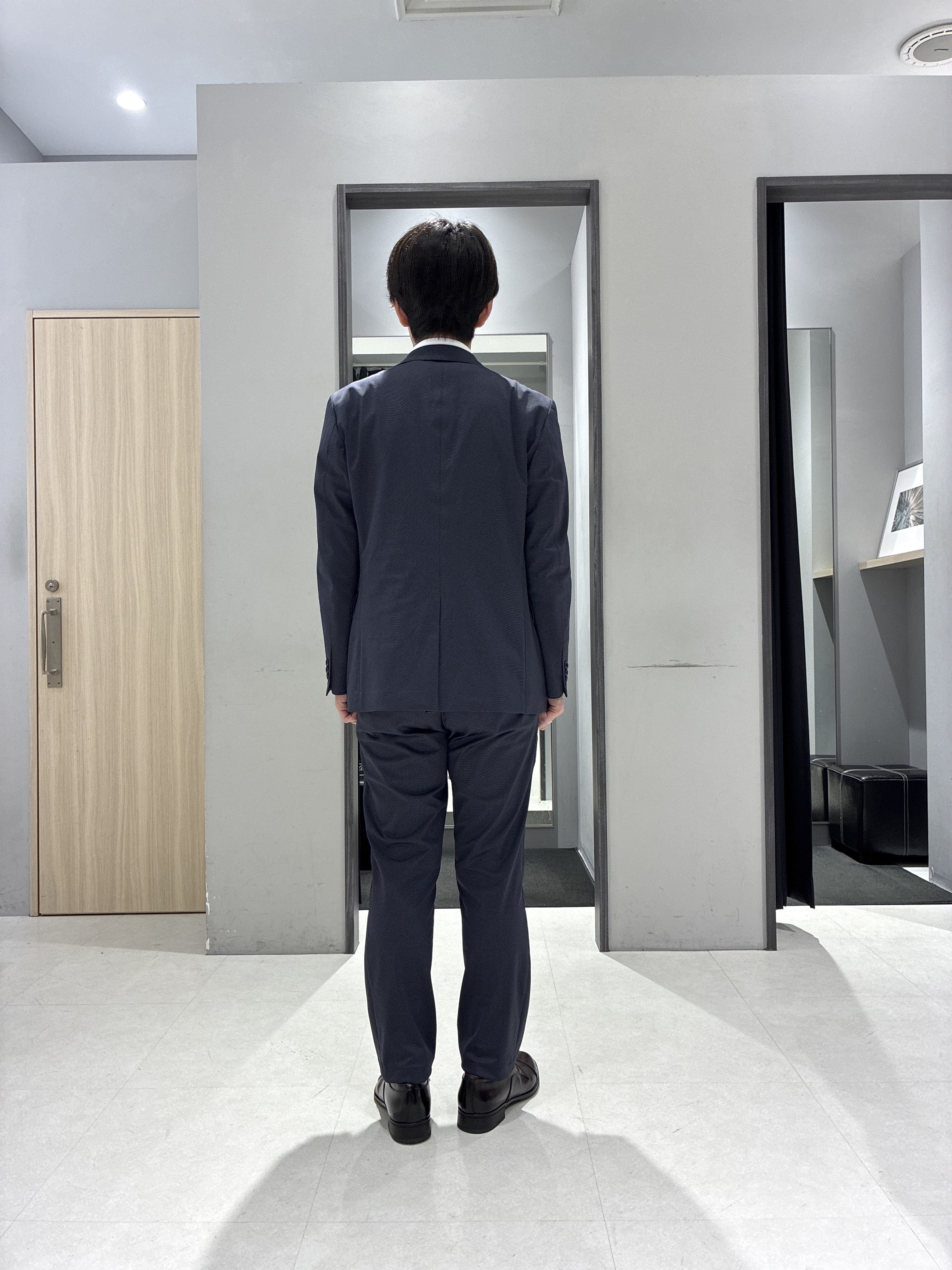 わいずみさんの「TAKEO KIKUCHI｜【360&deg;ストレッチ／軽量】None Of Stress ライト ジャケット（セットアップ対応）」を使ったコーディネート
