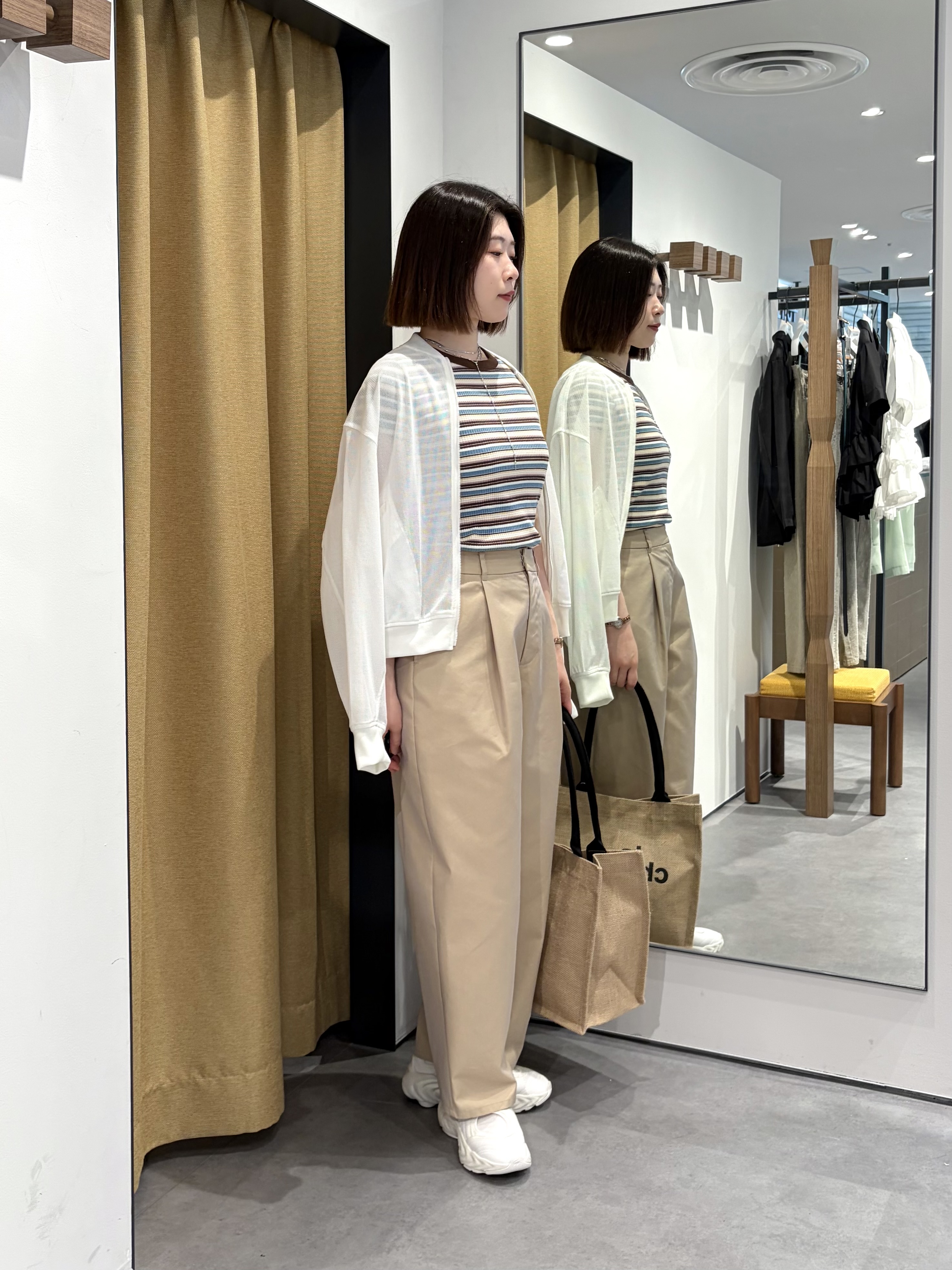 amiさんの「INDIVI｜メッシュブルゾン」を使ったコーディネート