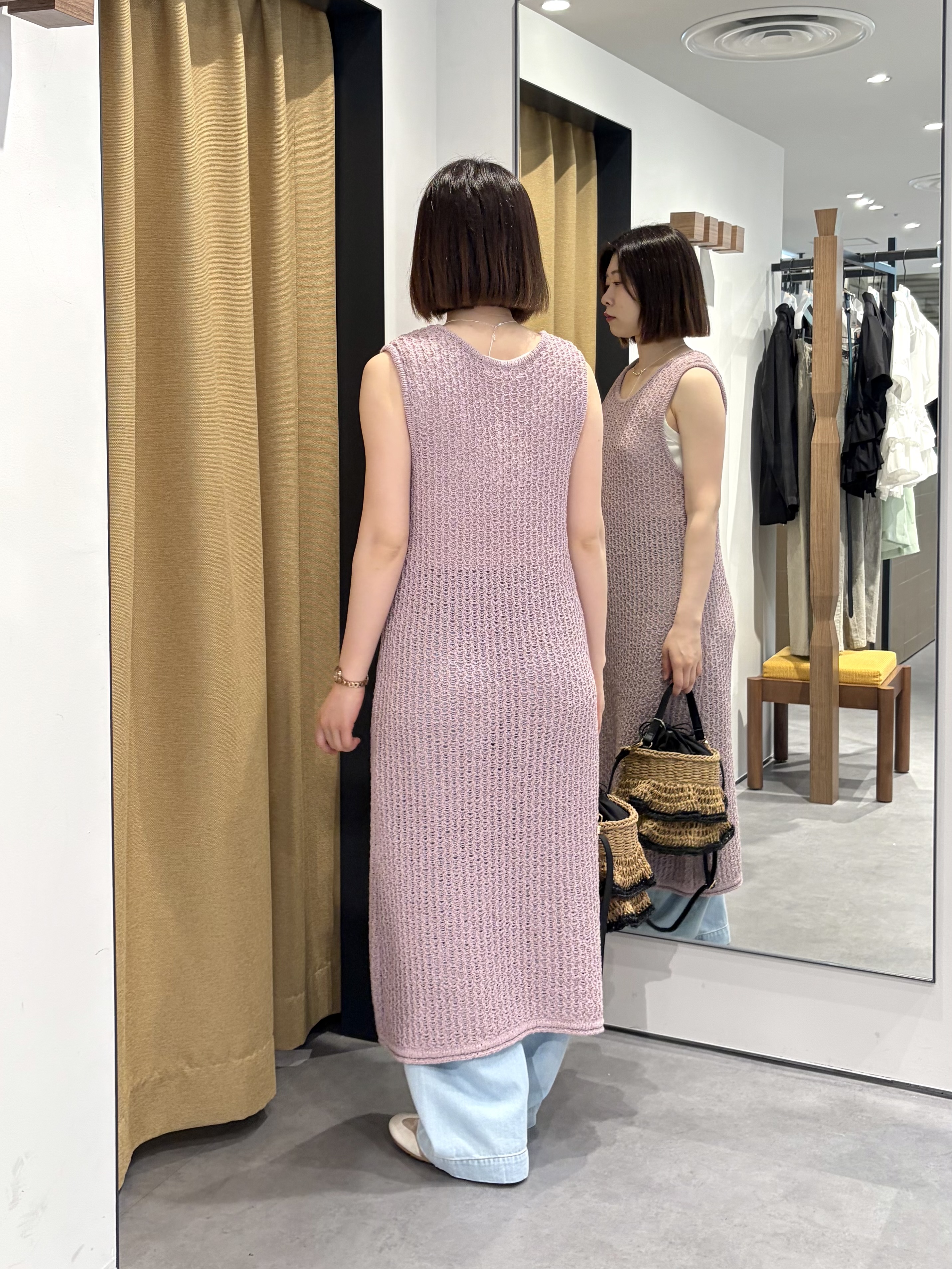 amiさんの「INDIVI｜メランジニットワンピース」を使ったコーディネート