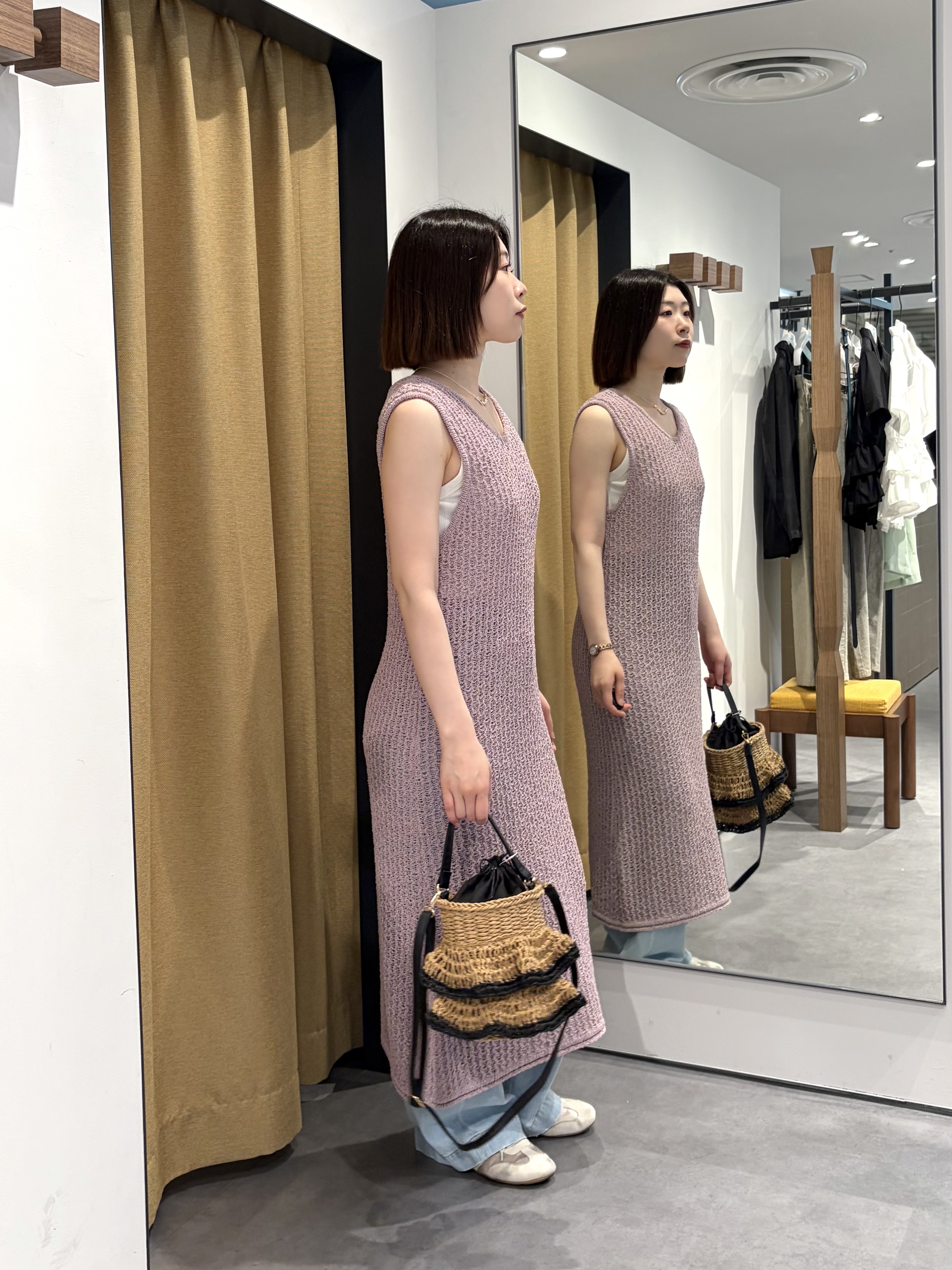 amiさんの「INDIVI｜メランジニットワンピース」を使ったコーディネート