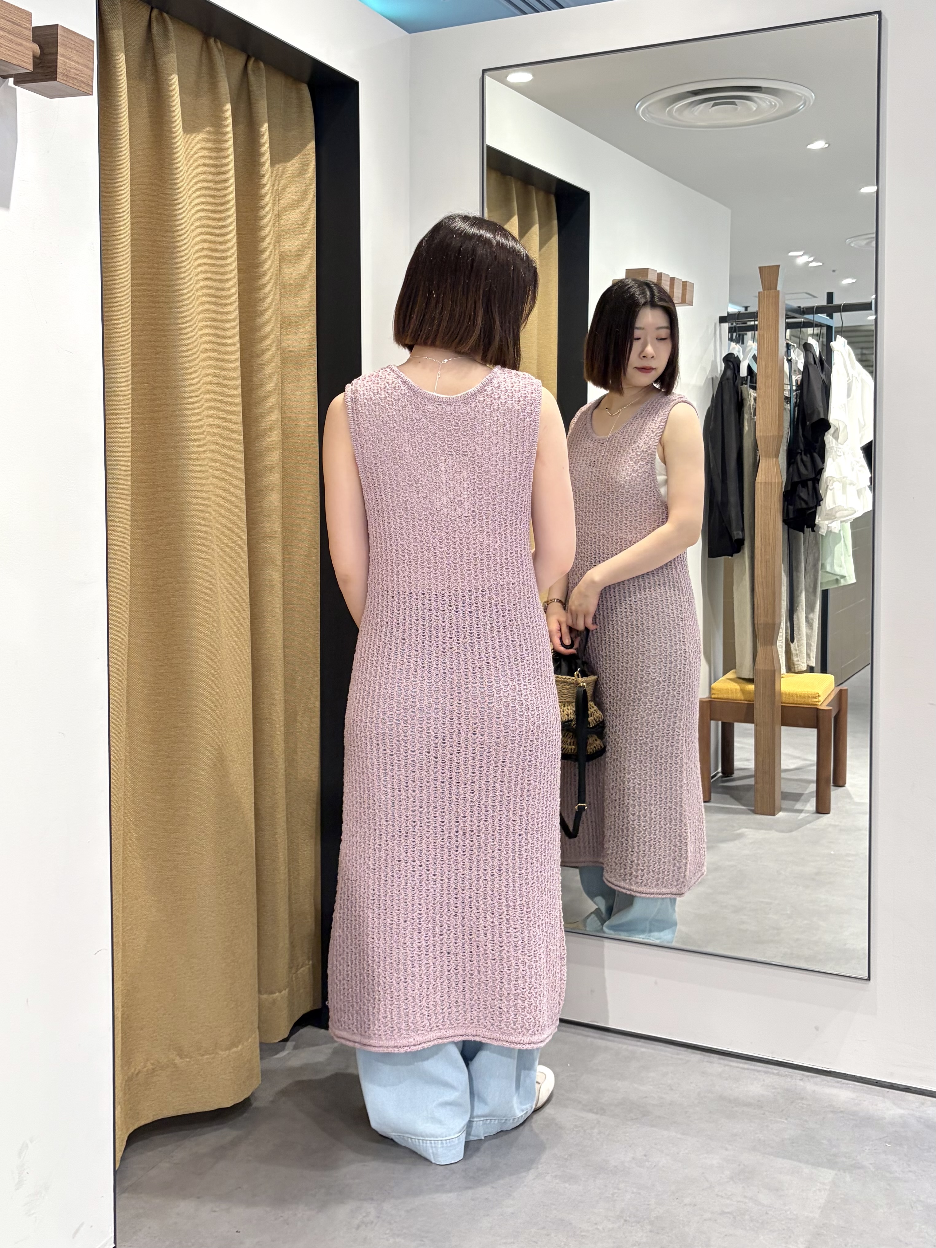 amiさんの「INDIVI｜メランジニットワンピース」を使ったコーディネート