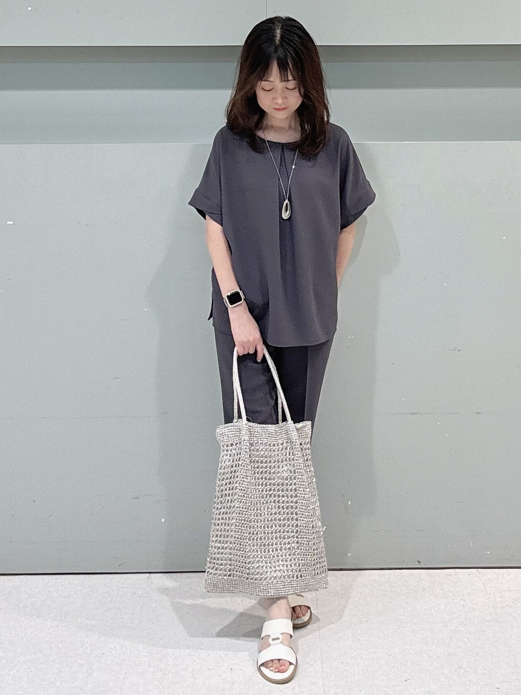 makiさんの「UNTITLED｜【セットアップ可/遮熱/接触冷感】リラクシーテーパードパンツ」を使ったコーディネート