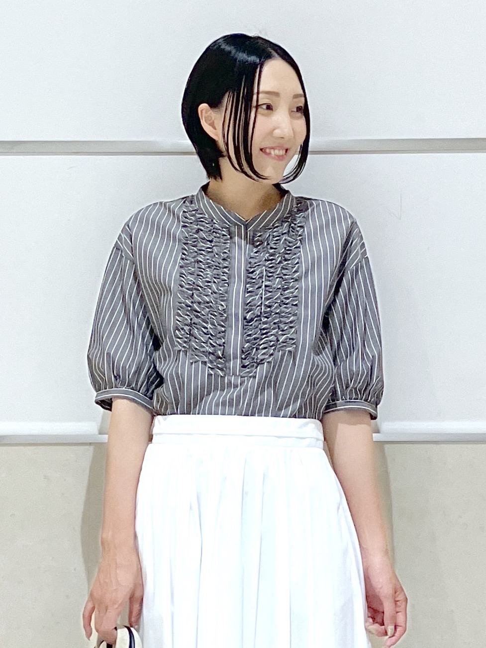 eriko さんの「Dessin｜【着映え/洗える】フロントフリル五分袖ブラウス」を使ったコーディネート