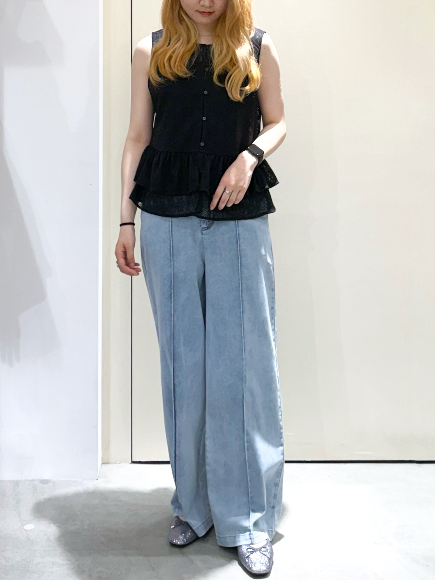 sayaさんの「OPAQUE.CLIP｜レースペプラムジレ【洗濯機OK】」を使ったコーディネート