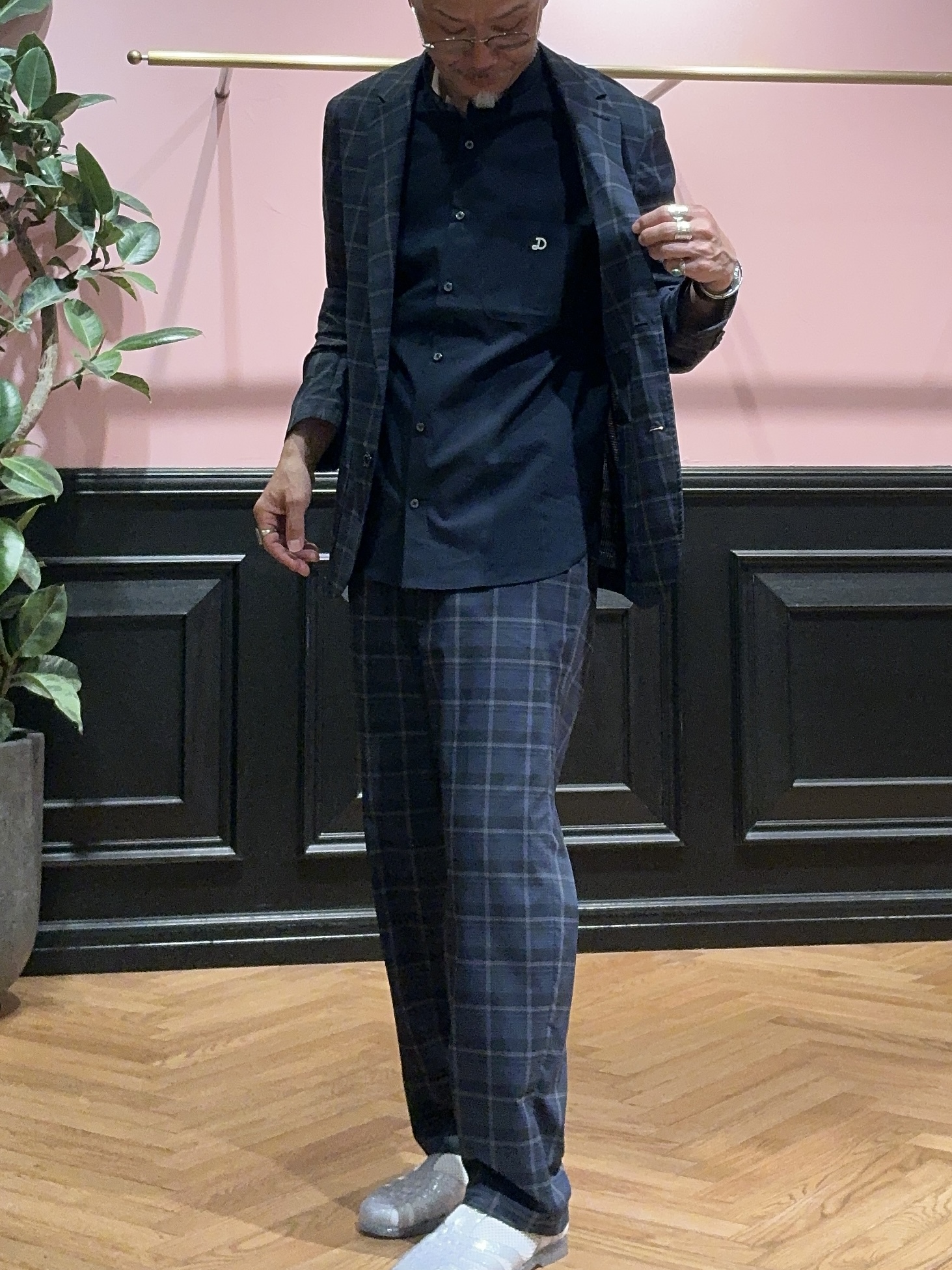 torigoeさんの「DRESSTERIOR｜オーガニックコットン ストレッチバンドカラーシャツ」を使ったコーディネート