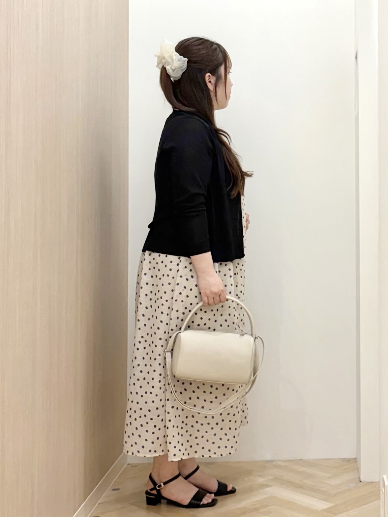 akariさんの「grove｜高評価！【UVカット】ベーシックショートカーディガン」を使ったコーディネート