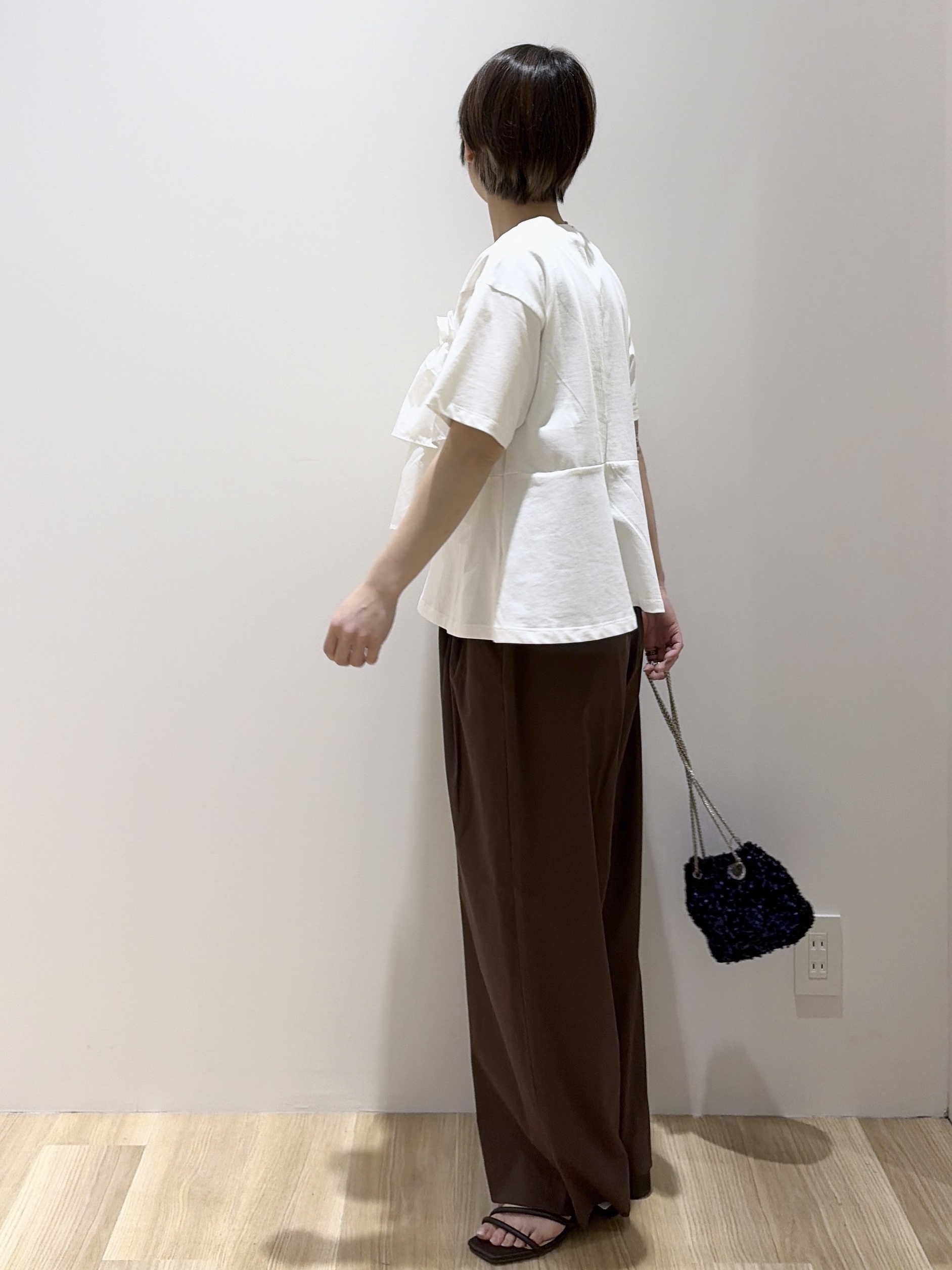 えりさんの「OPAQUE.CLIP｜【接触冷感】アシメフリルドッキングカットソー《洗濯機OK》」を使ったコーディネート