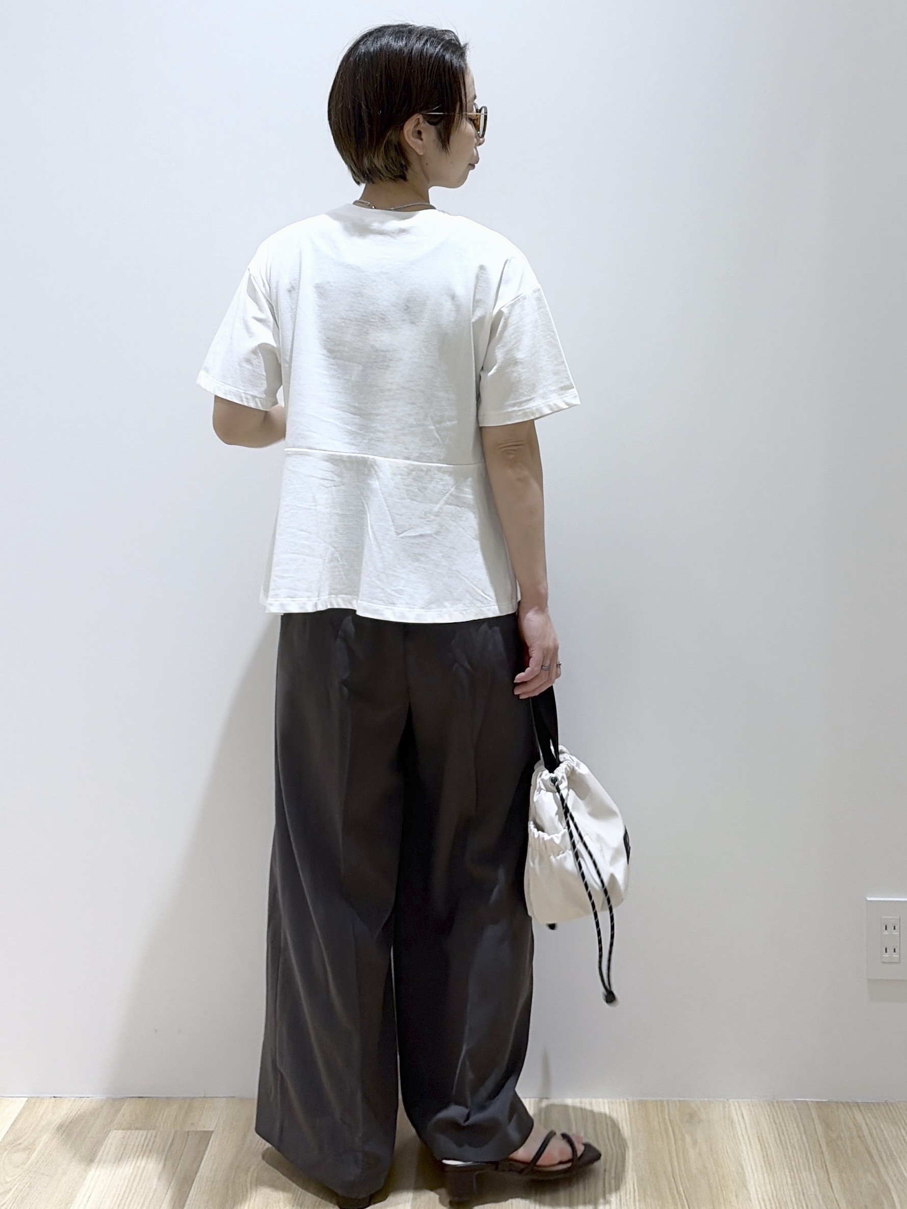 えりさんの「OPAQUE.CLIP｜【接触冷感】アシメフリルドッキングカットソー《洗濯機OK》」を使ったコーディネート
