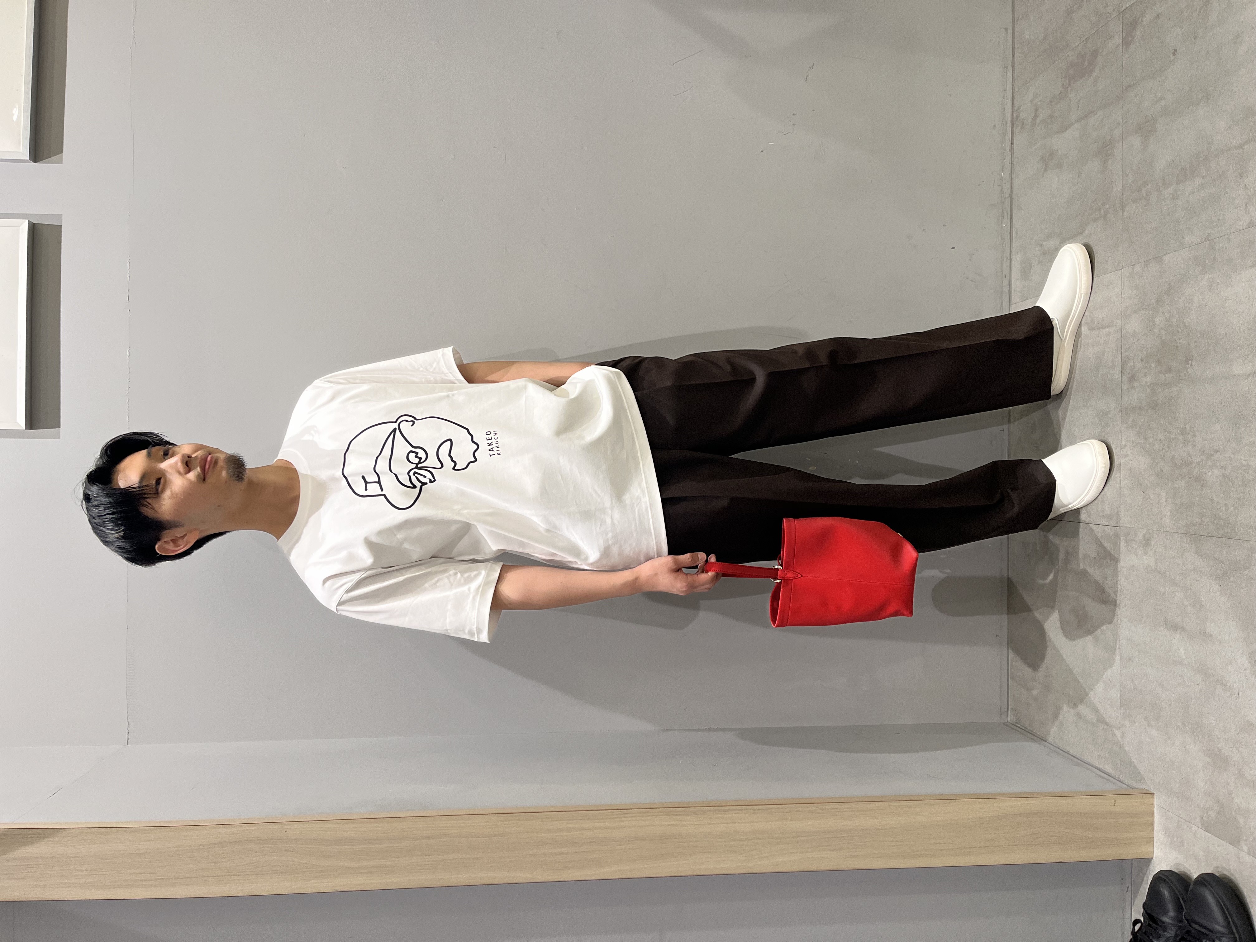 RYOTOさんの「TAKEO KIKUCHI｜【BOWLER HAT LABEL】アイスクリアコットン ワンストローク 半袖Tシャツ」を使ったコーディネート